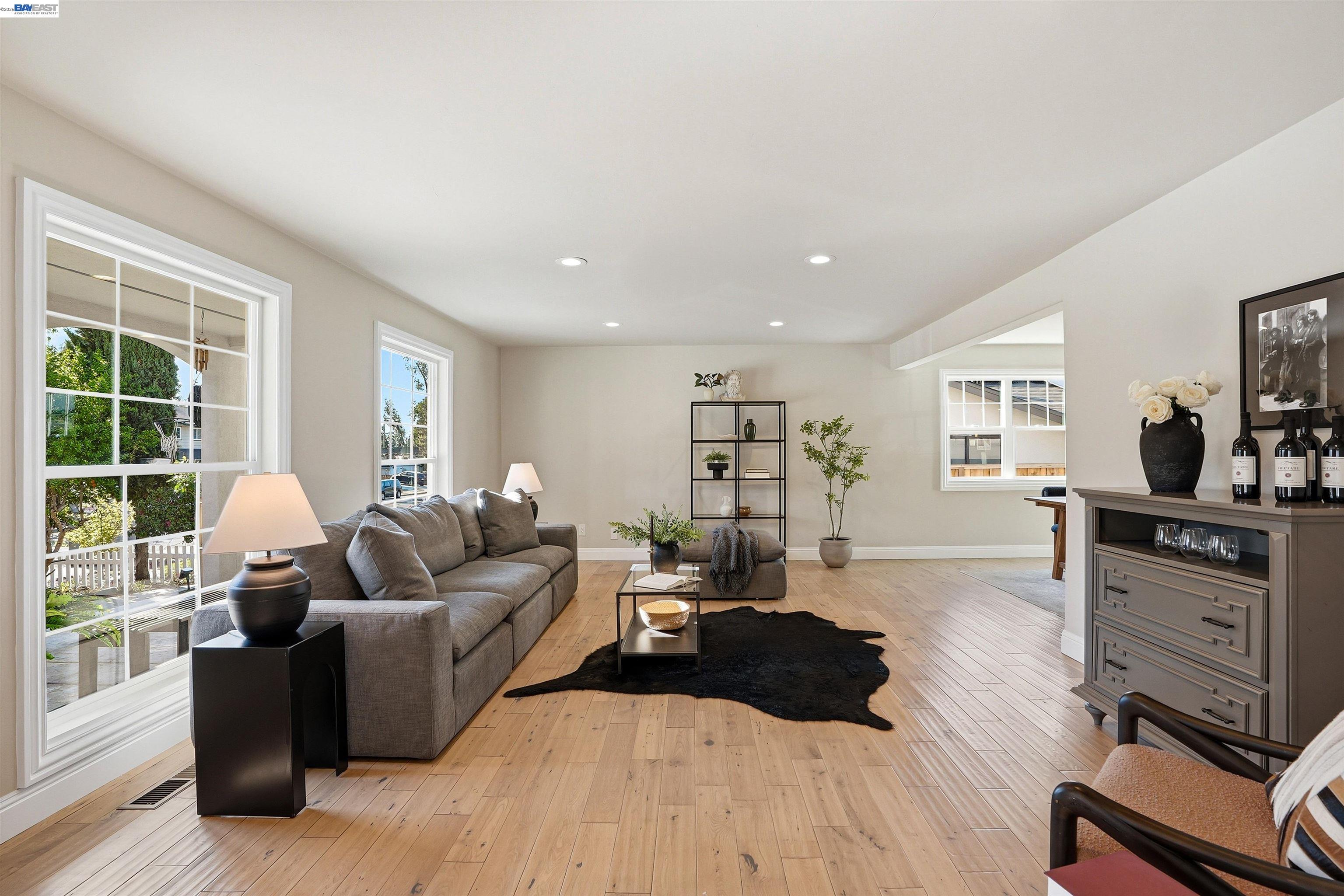 Detail Gallery Image 3 of 54 For 42194 Camino Santa Barbara, Fremont,  CA 94539 - 6 Beds | 3 Baths