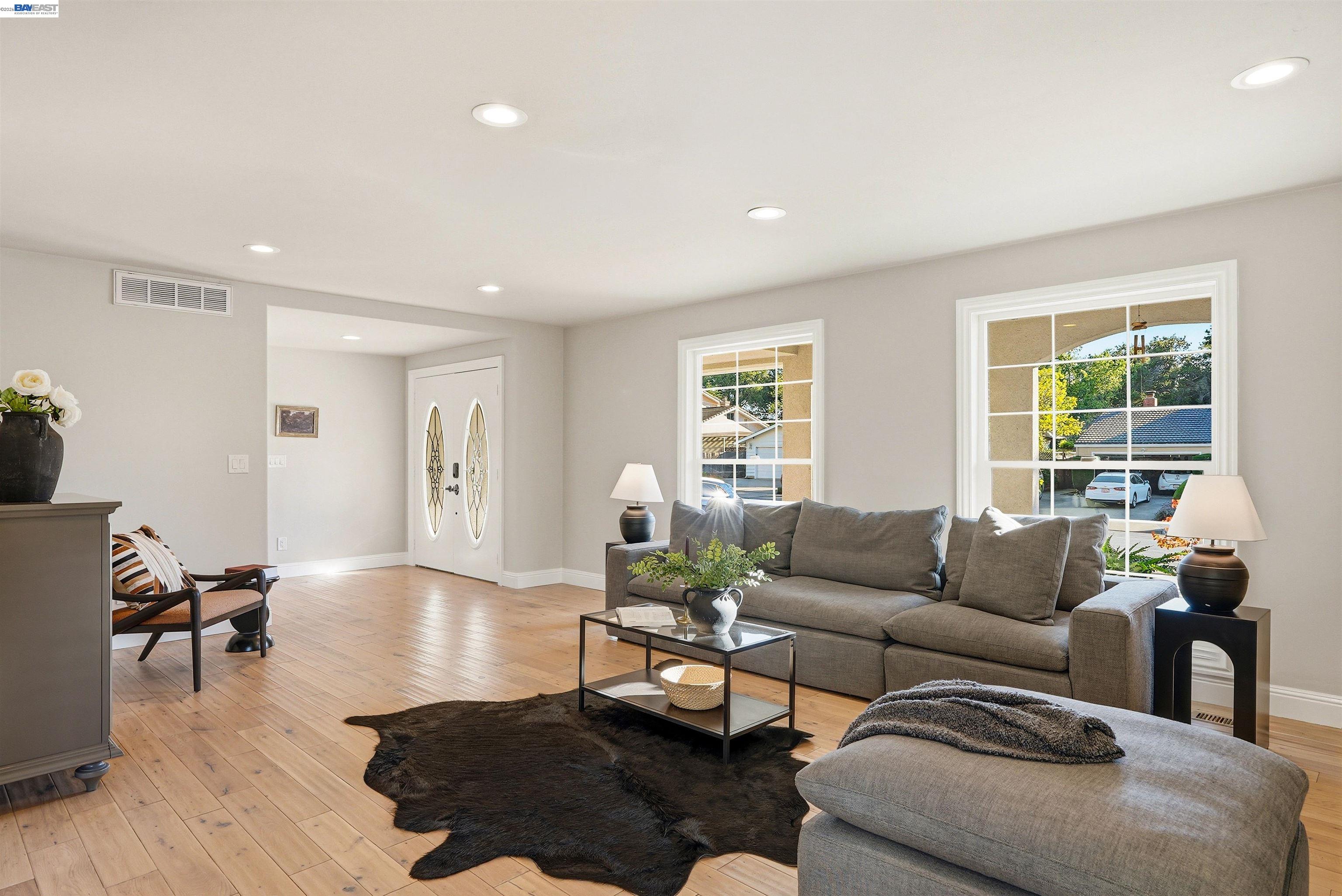 Detail Gallery Image 6 of 54 For 42194 Camino Santa Barbara, Fremont,  CA 94539 - 6 Beds | 3 Baths