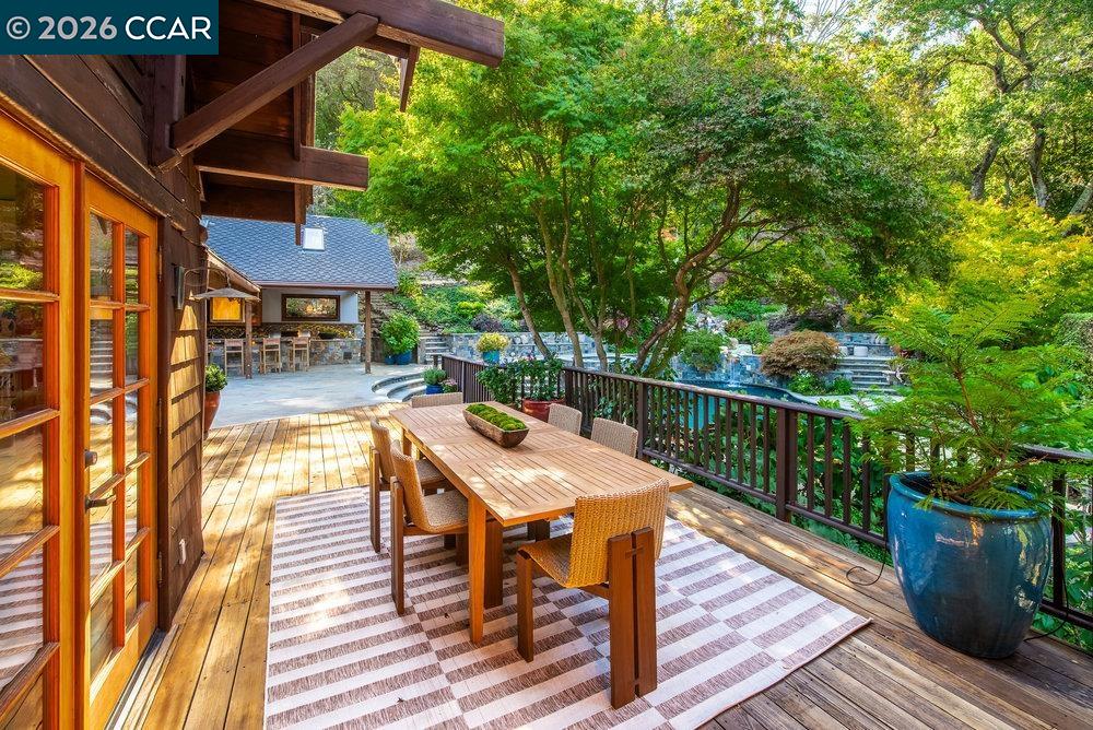 Detail Gallery Image 35 of 60 For 1 Scenic Lane, Lafayette,  CA 94549 - 4 Beds | 3 Baths