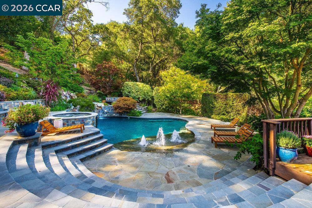 Detail Gallery Image 36 of 60 For 1 Scenic Lane, Lafayette,  CA 94549 - 4 Beds | 3 Baths