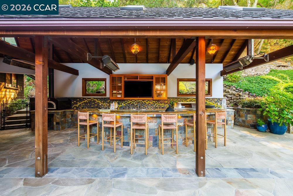 Detail Gallery Image 38 of 60 For 1 Scenic Lane, Lafayette,  CA 94549 - 4 Beds | 3 Baths