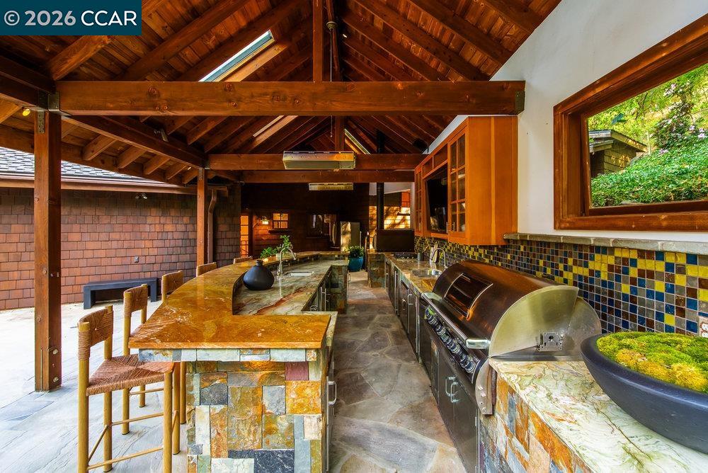 Detail Gallery Image 39 of 60 For 1 Scenic Lane, Lafayette,  CA 94549 - 4 Beds | 3 Baths