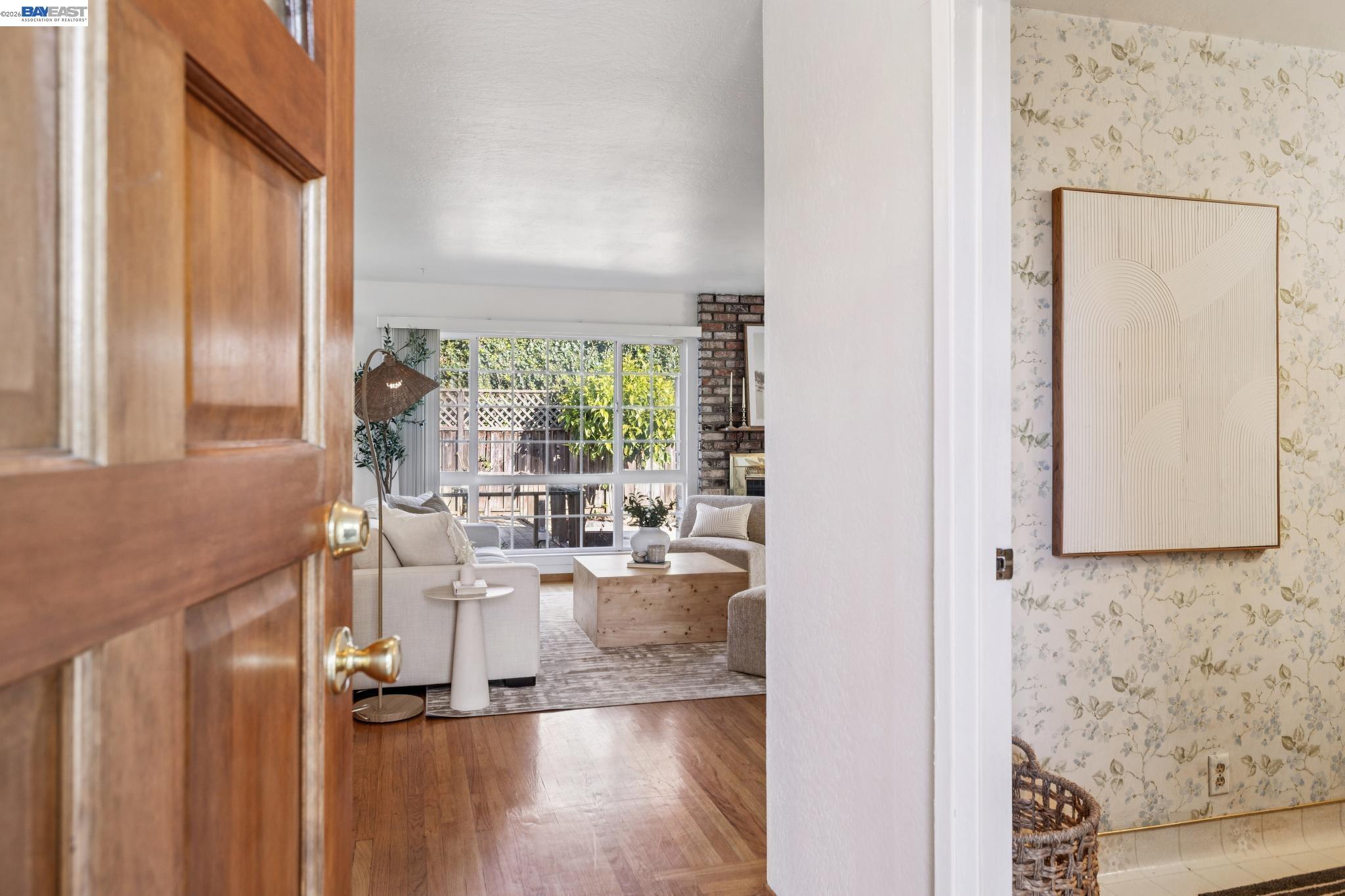 Detail Gallery Image 2 of 59 For 23719 Nevada Rd, Hayward,  CA 94541 - 3 Beds | 2 Baths