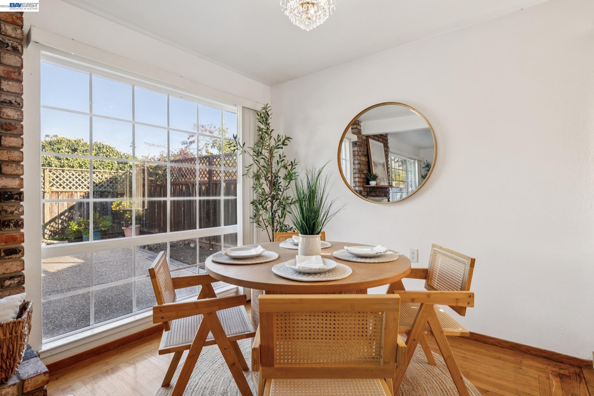 Detail Gallery Image 11 of 59 For 23719 Nevada Rd, Hayward,  CA 94541 - 3 Beds | 2 Baths