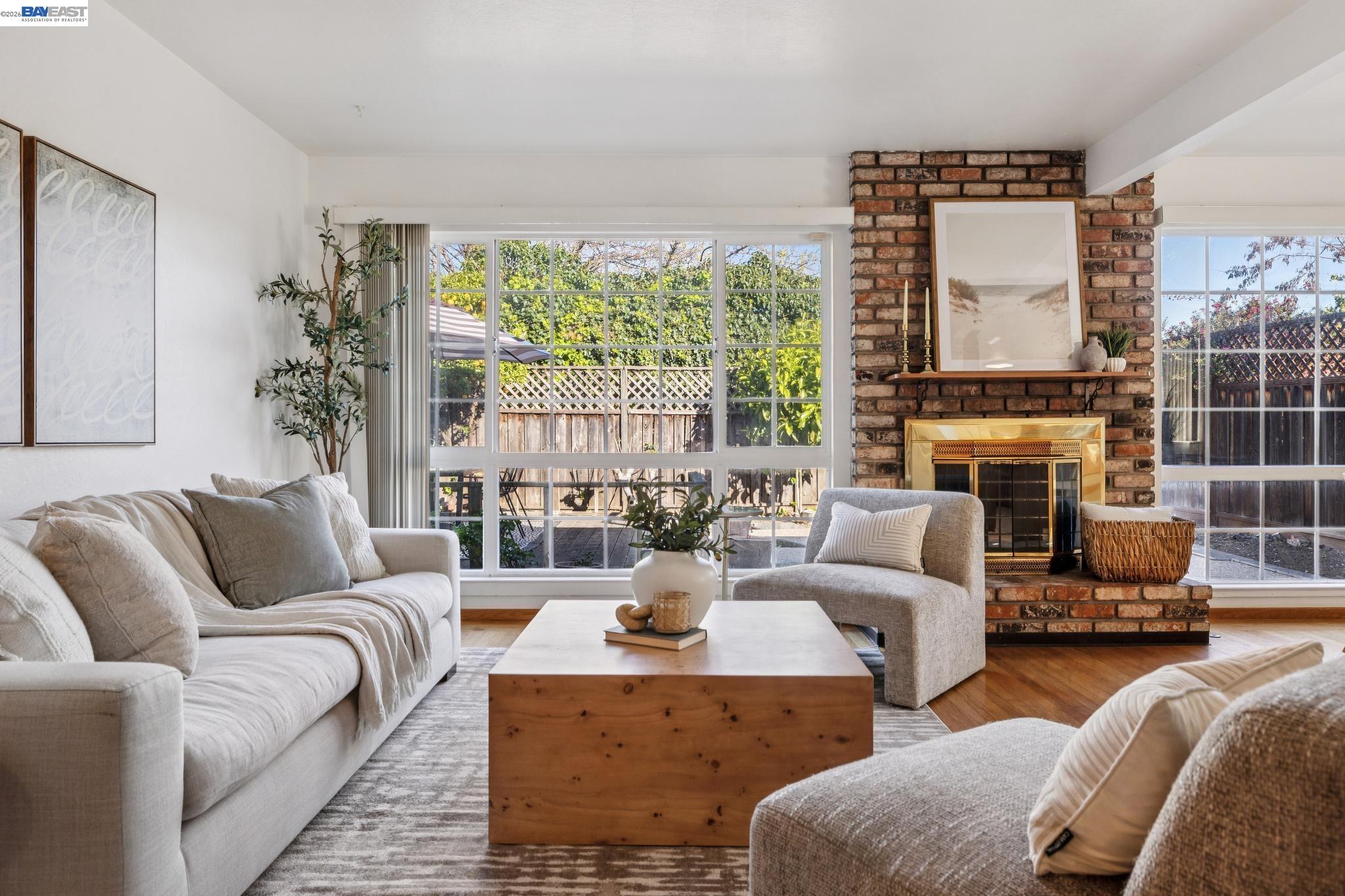 Detail Gallery Image 5 of 59 For 23719 Nevada Rd, Hayward,  CA 94541 - 3 Beds | 2 Baths