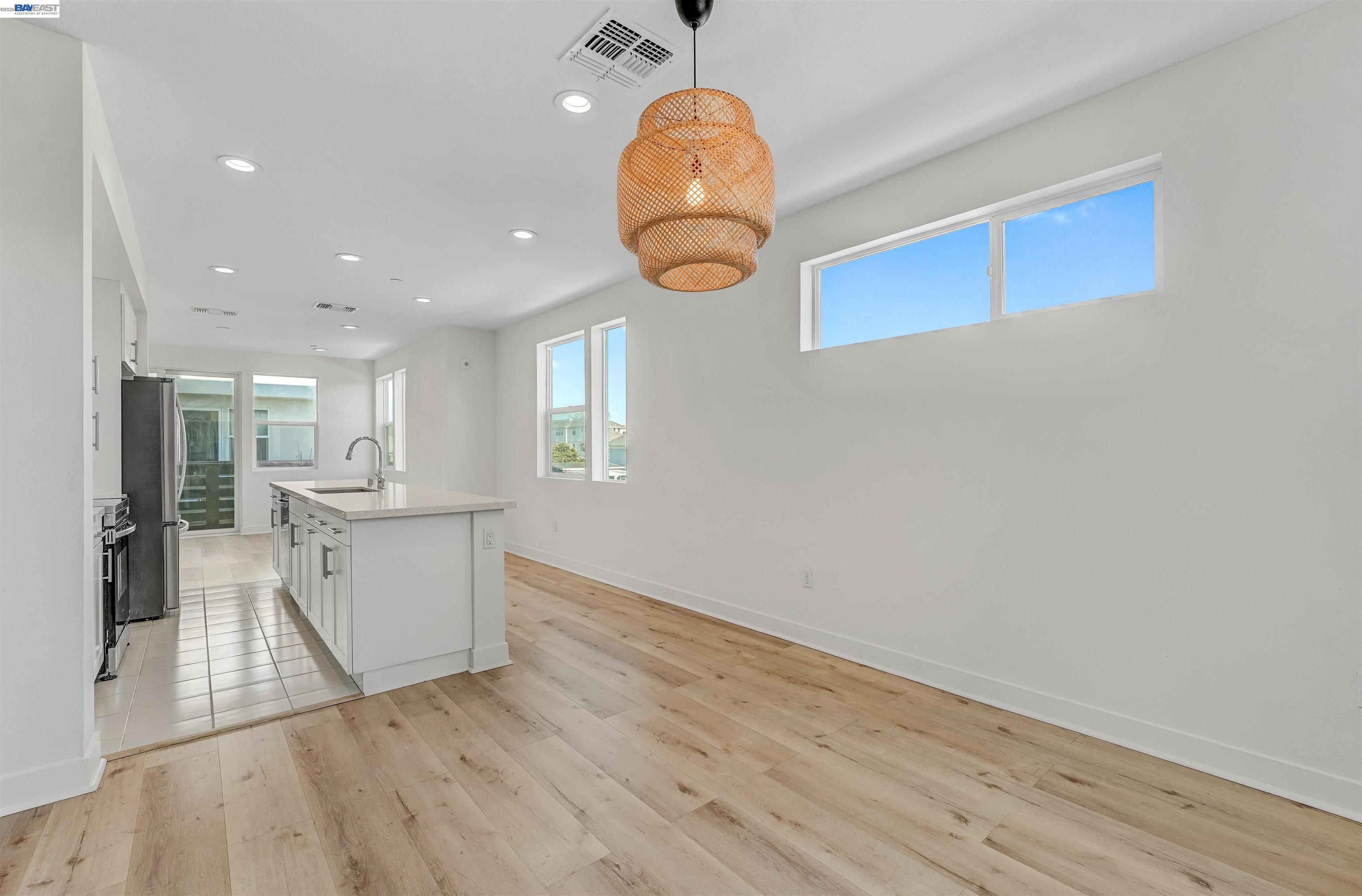 Photo #15: 41127674 Listing: Photo #15