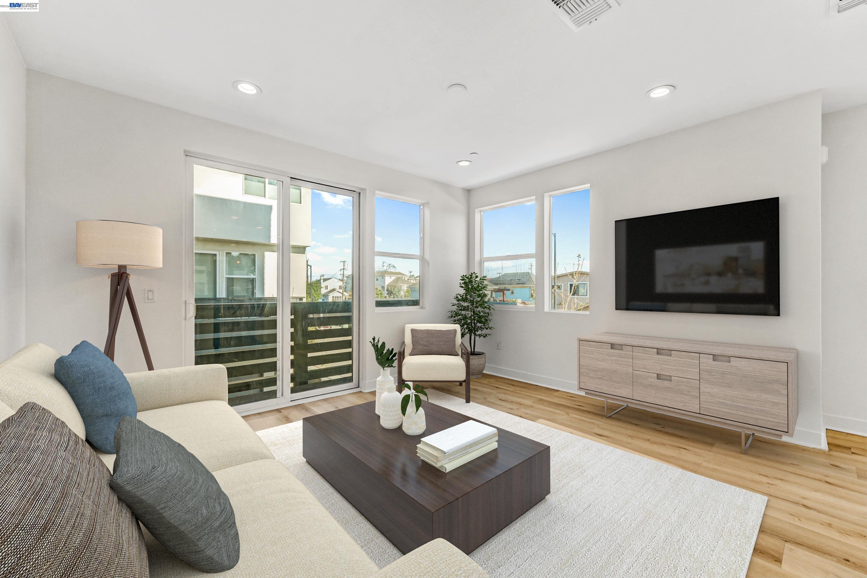 Photo #3: 41127674 Listing: Photo #3