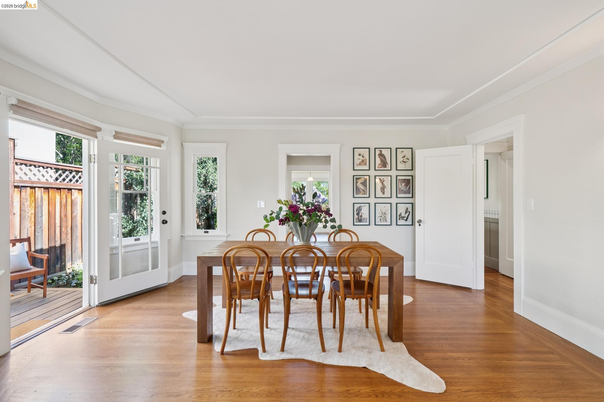 Detail Gallery Image 13 of 60 For 3862 Lyman Rd, Oakland,  CA 94602 - 3 Beds | 1 Baths