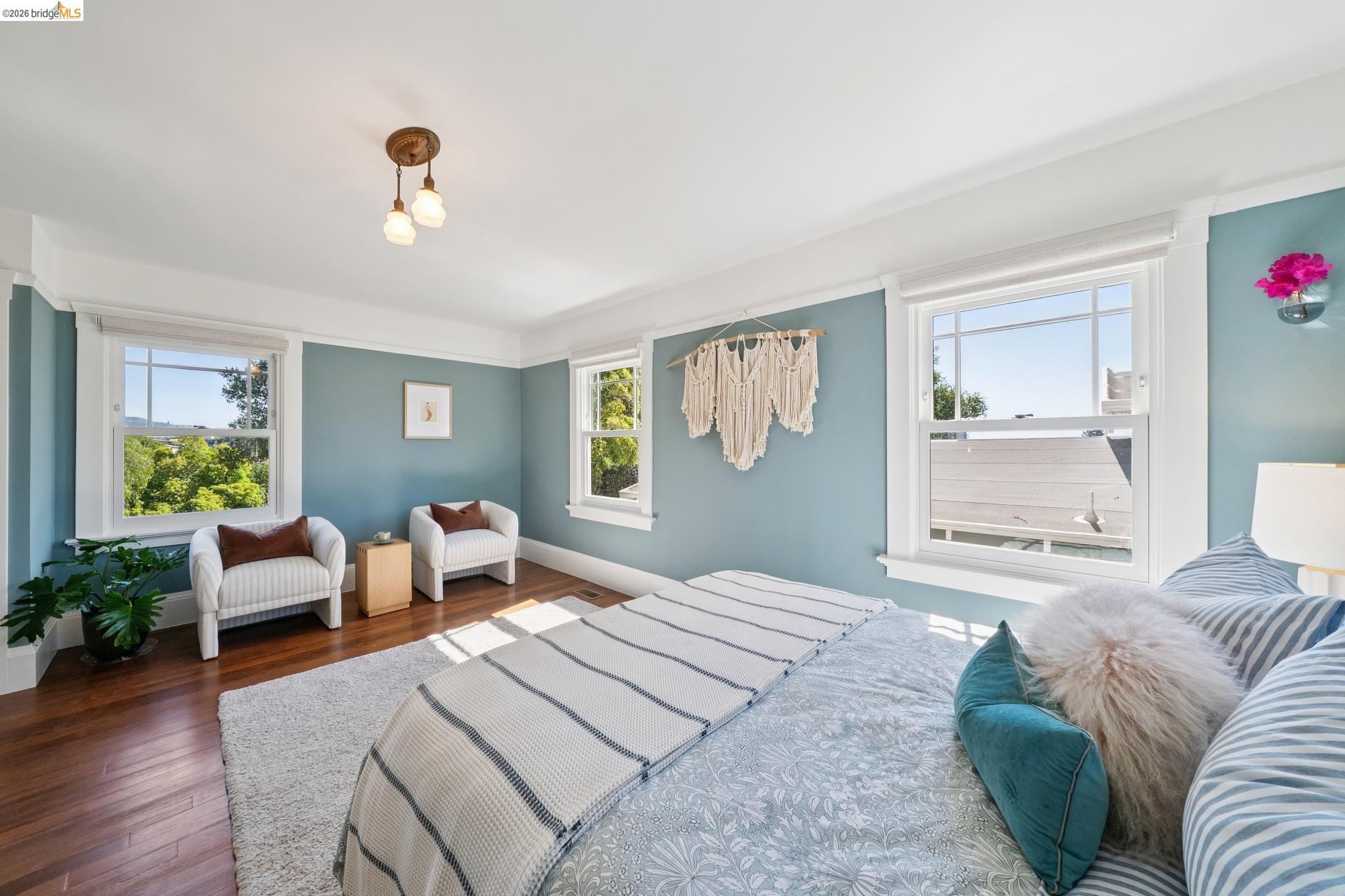 Detail Gallery Image 26 of 60 For 3862 Lyman Rd, Oakland,  CA 94602 - 3 Beds | 1 Baths