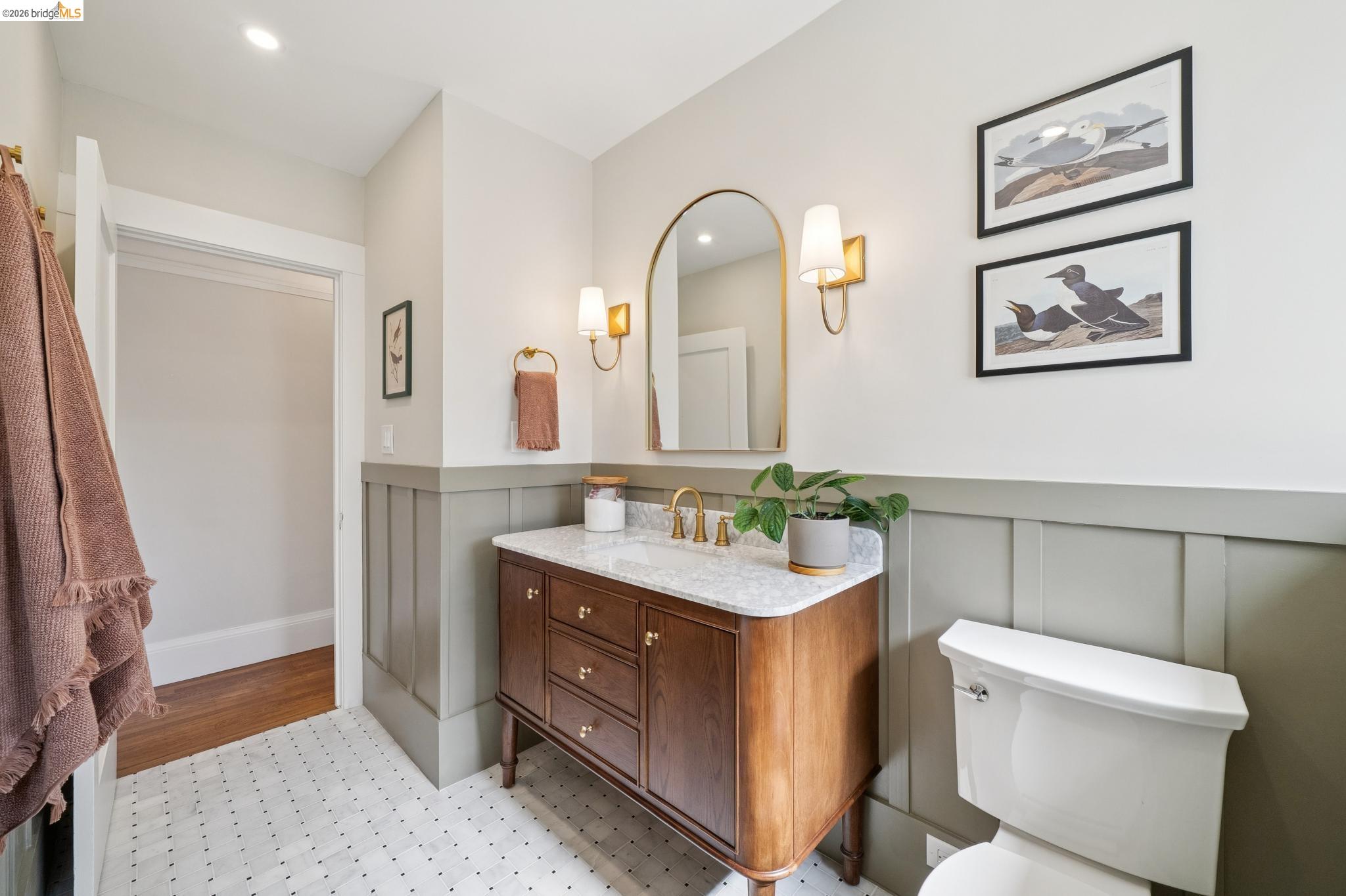 Detail Gallery Image 34 of 60 For 3862 Lyman Rd, Oakland,  CA 94602 - 3 Beds | 1 Baths