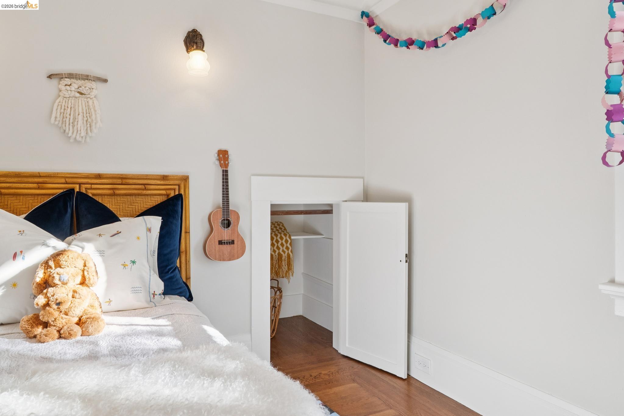 Detail Gallery Image 37 of 60 For 3862 Lyman Rd, Oakland,  CA 94602 - 3 Beds | 1 Baths