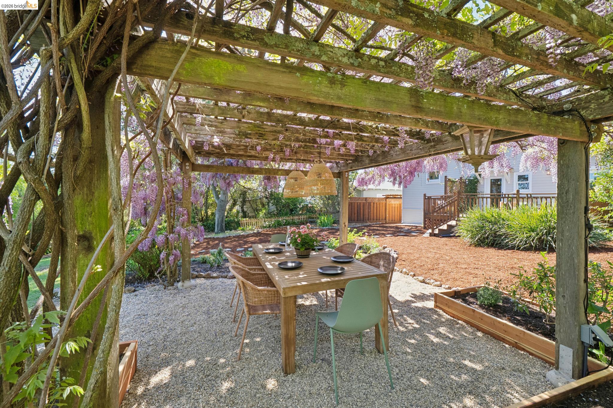 Detail Gallery Image 42 of 60 For 3862 Lyman Rd, Oakland,  CA 94602 - 3 Beds | 1 Baths