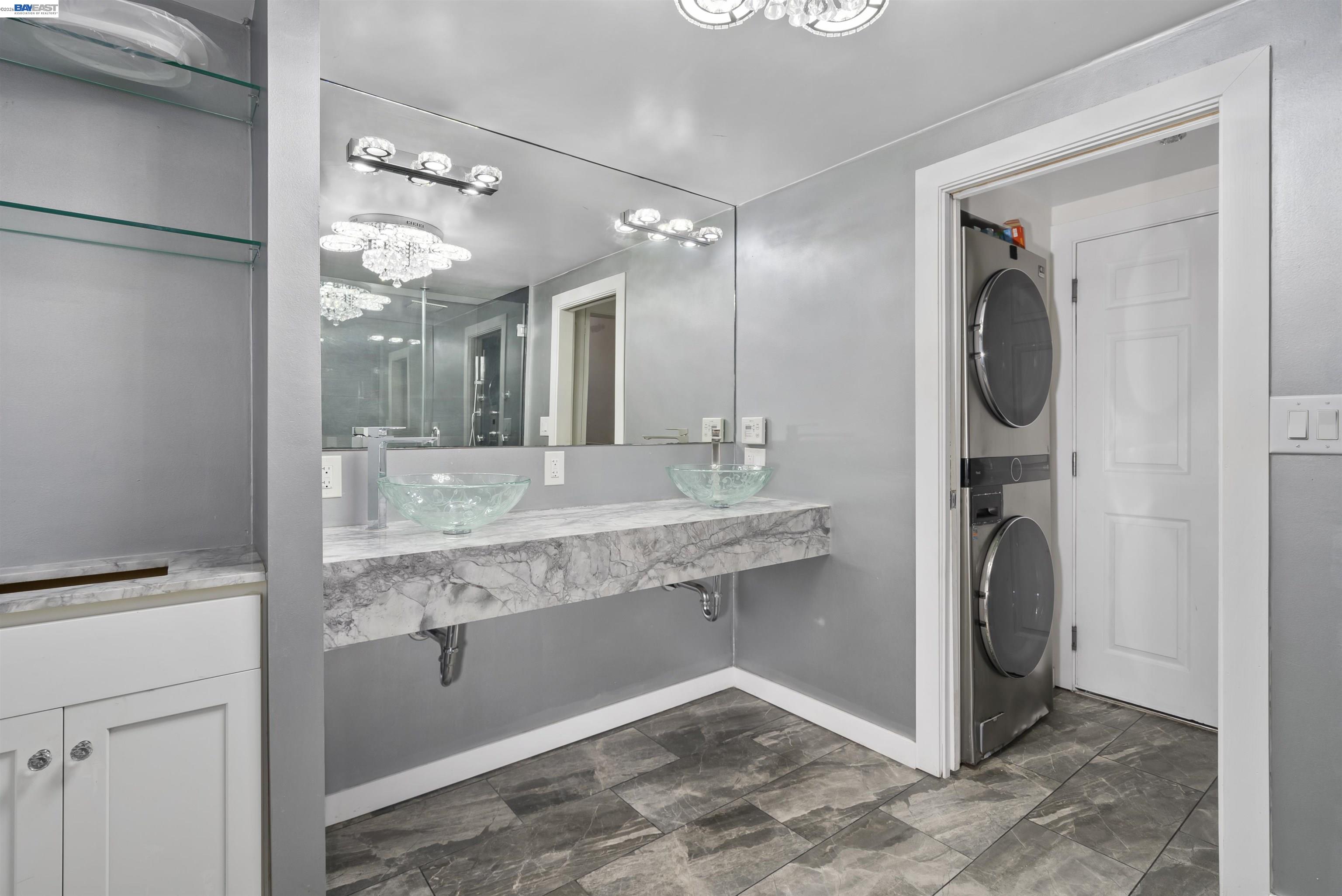 Detail Gallery Image 8 of 14 For 24849 2nd St, Hayward,  CA 94541 - 3 Beds | 2 Baths