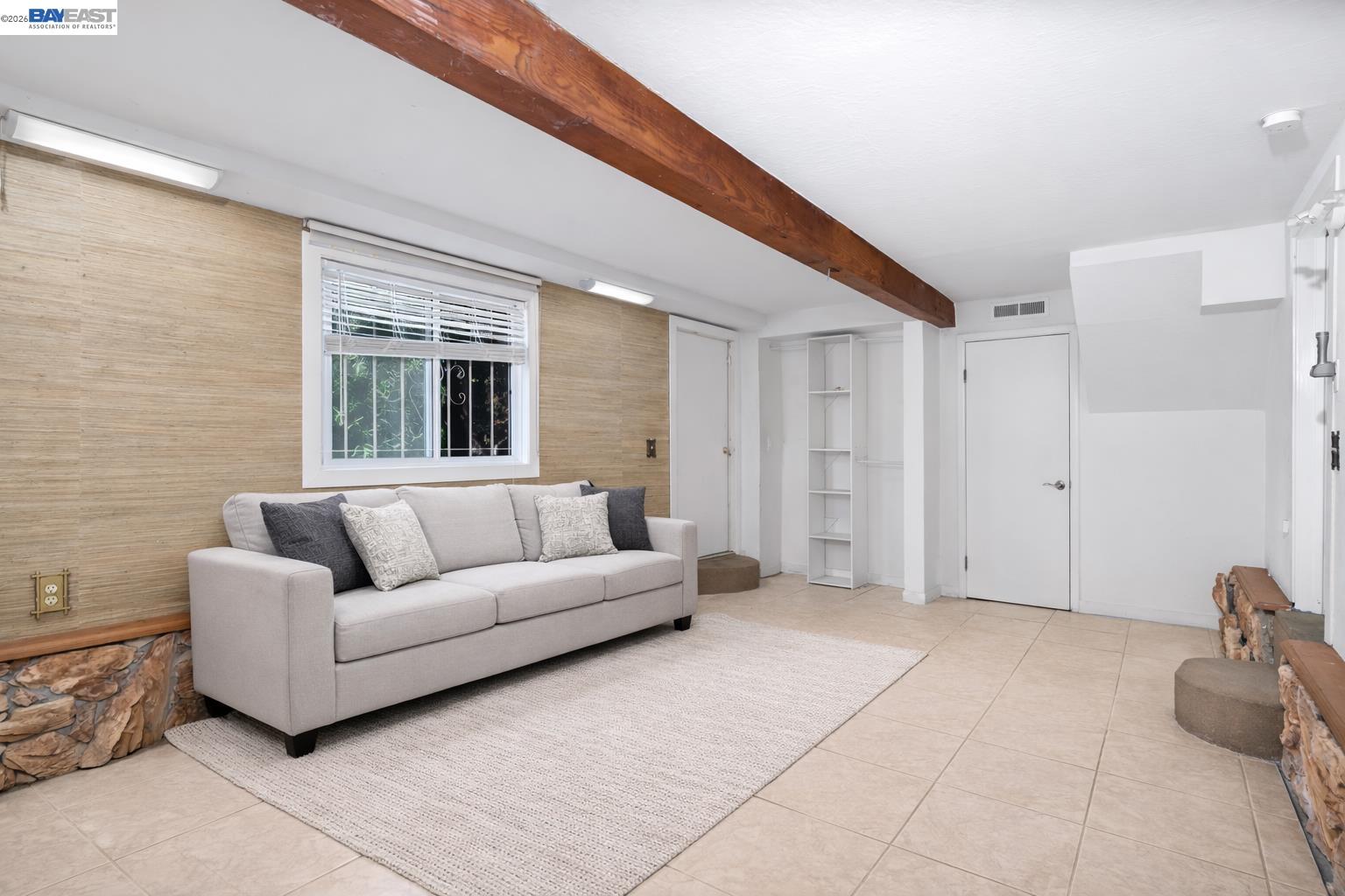 Detail Gallery Image 9 of 14 For 24849 2nd St, Hayward,  CA 94541 - 3 Beds | 2 Baths