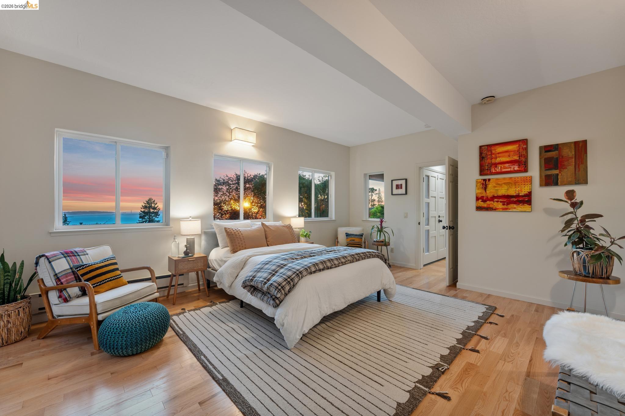 Detail Gallery Image 17 of 58 For 1221 Grizzly Peak Blvd, Berkeley,  CA 94708 - 4 Beds | 3/1 Baths