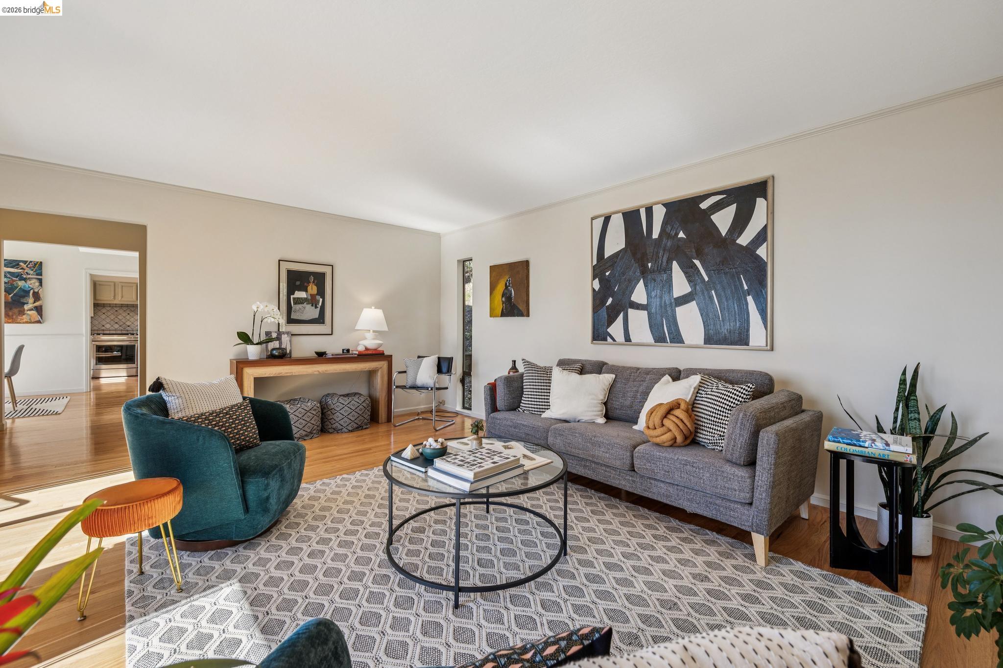 Detail Gallery Image 21 of 58 For 1221 Grizzly Peak Blvd, Berkeley,  CA 94708 - 4 Beds | 3/1 Baths