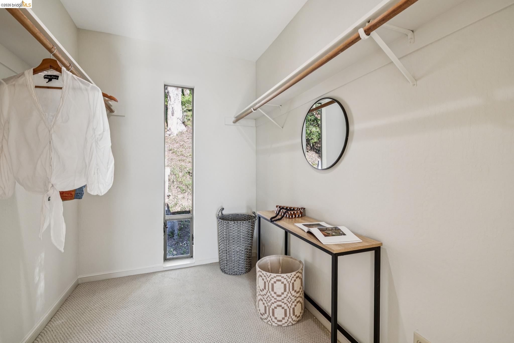 Detail Gallery Image 44 of 60 For 1221 Grizzly Peak Blvd, Berkeley,  CA 94708 - 4 Beds | 3/1 Baths