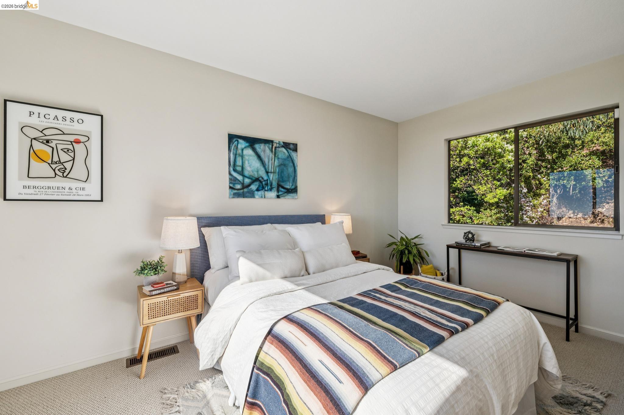 Detail Gallery Image 49 of 60 For 1221 Grizzly Peak Blvd, Berkeley,  CA 94708 - 4 Beds | 3/1 Baths