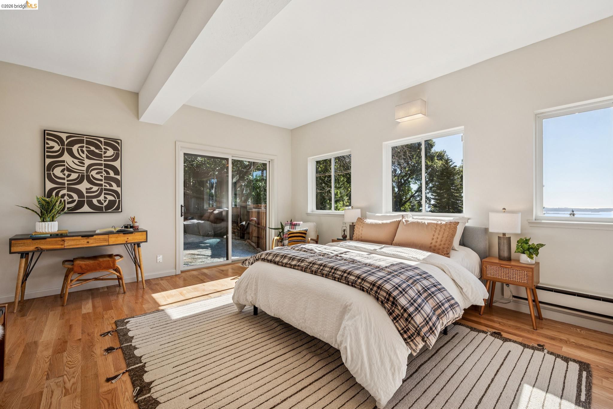 Detail Gallery Image 52 of 60 For 1221 Grizzly Peak Blvd, Berkeley,  CA 94708 - 4 Beds | 3/1 Baths