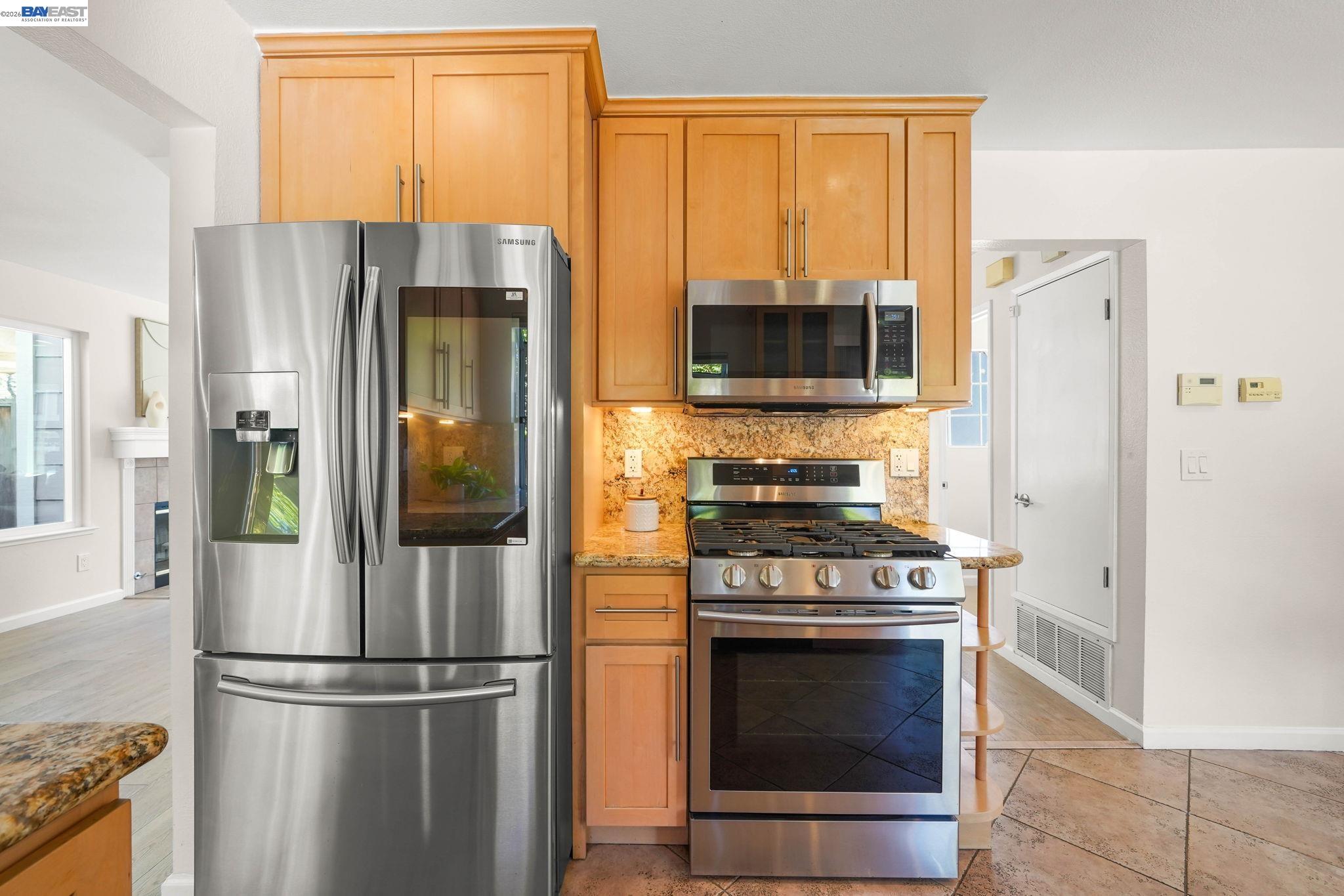 Detail Gallery Image 13 of 35 For 357 Sunnyslope Dr, Fremont,  CA 94536 - 3 Beds | 2/1 Baths