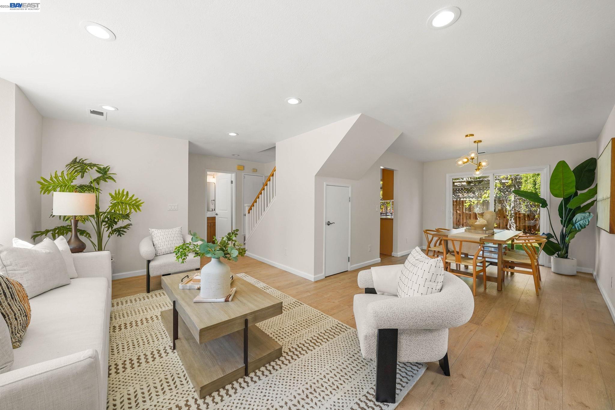 Detail Gallery Image 6 of 35 For 357 Sunnyslope Dr, Fremont,  CA 94536 - 3 Beds | 2/1 Baths