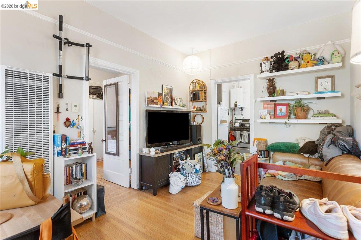 Detail Gallery Image 7 of 41 For 3110 California St, Berkeley,  CA 94703 - – Beds | – Baths