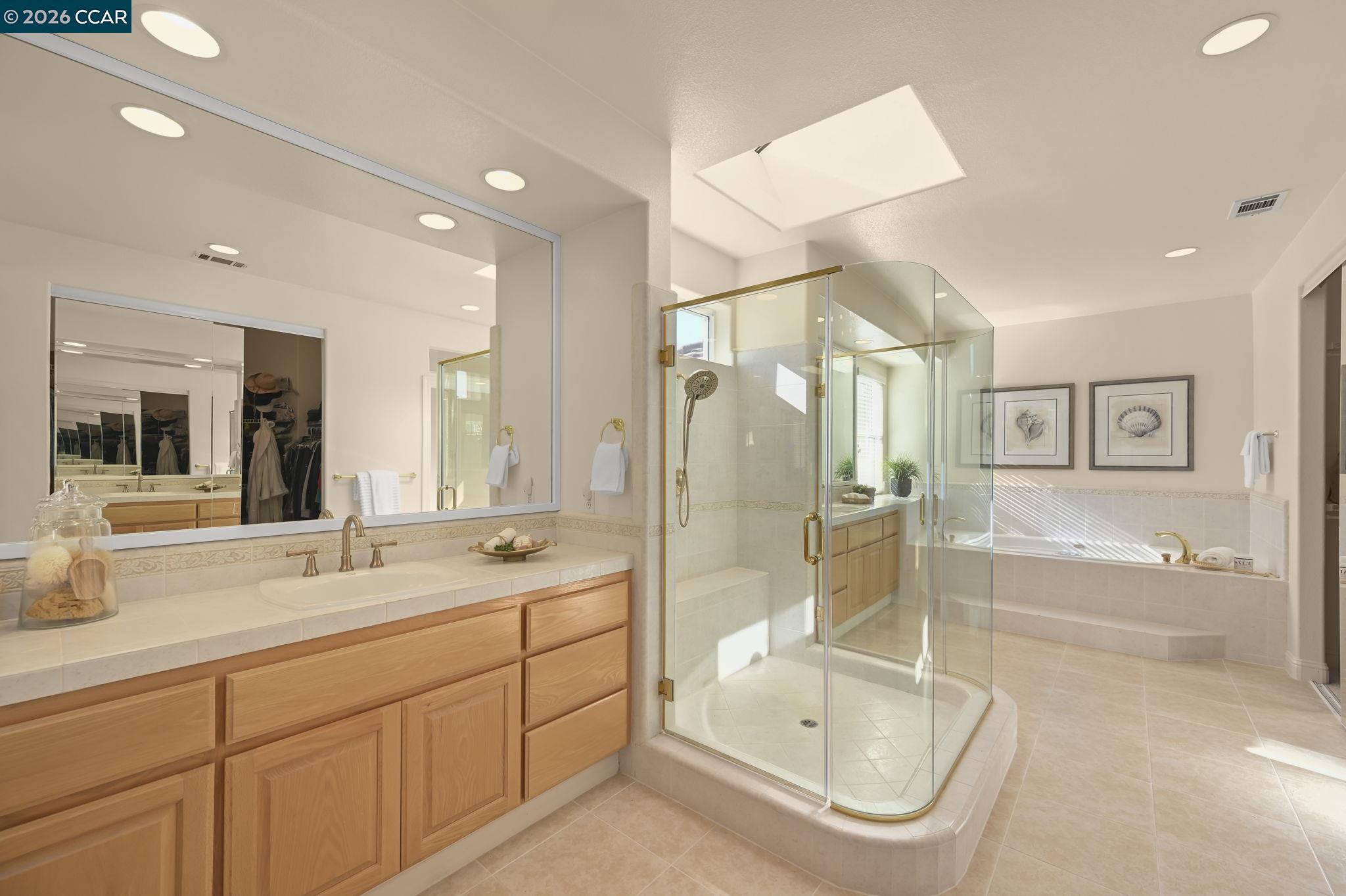 Detail Gallery Image 20 of 53 For 101 Victoria Pl, Danville,  CA 94506 - 5 Beds | 4 Baths