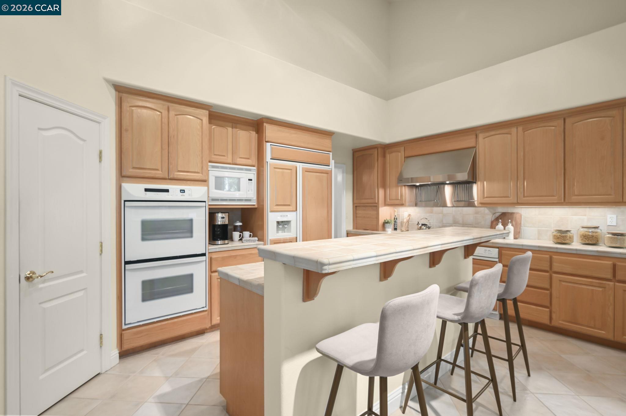 Detail Gallery Image 9 of 53 For 101 Victoria Pl, Danville,  CA 94506 - 5 Beds | 4 Baths