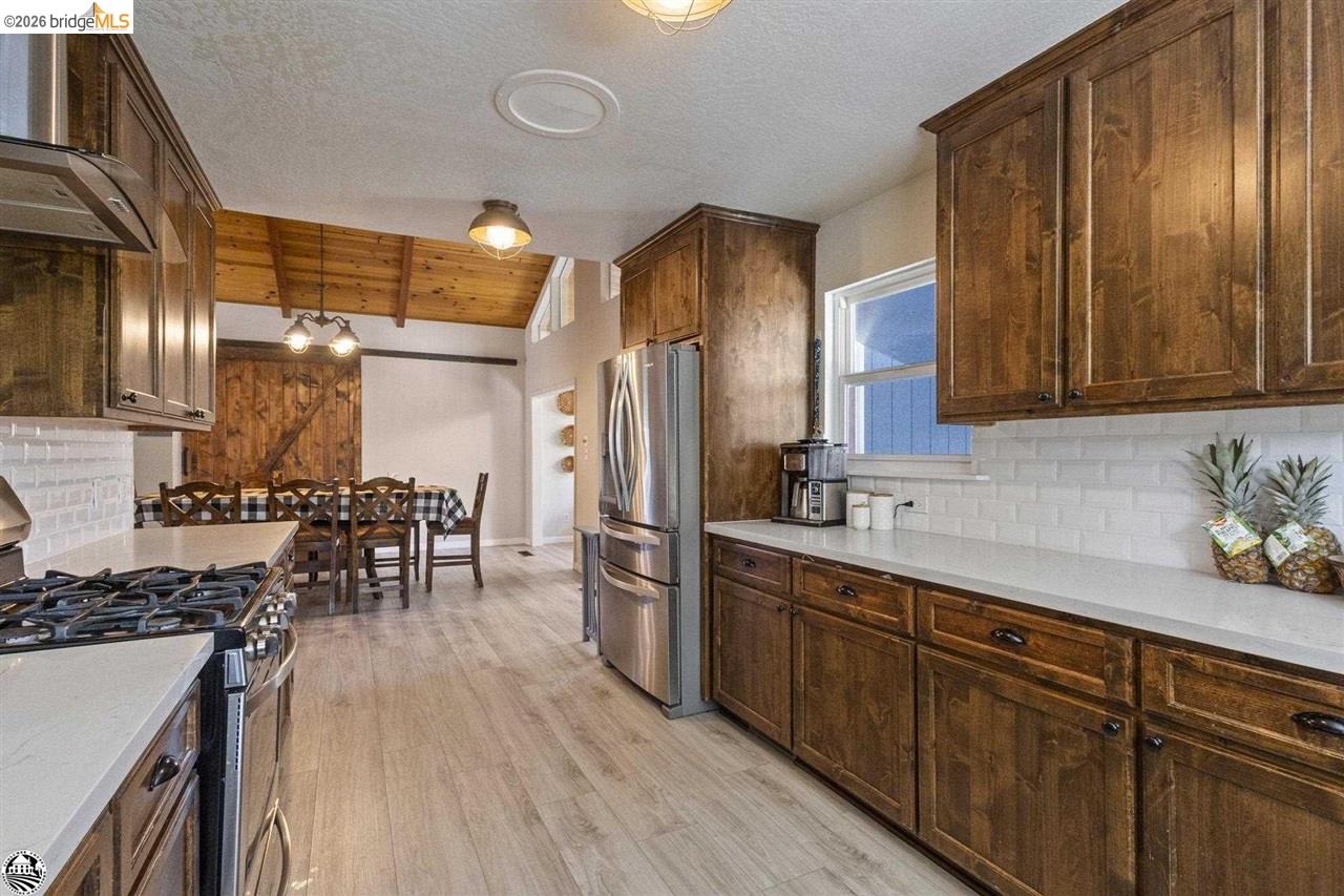 Detail Gallery Image 14 of 47 For 20580 Gerber Road, Tuolumne,  CA 95379 - 3 Beds | 2 Baths