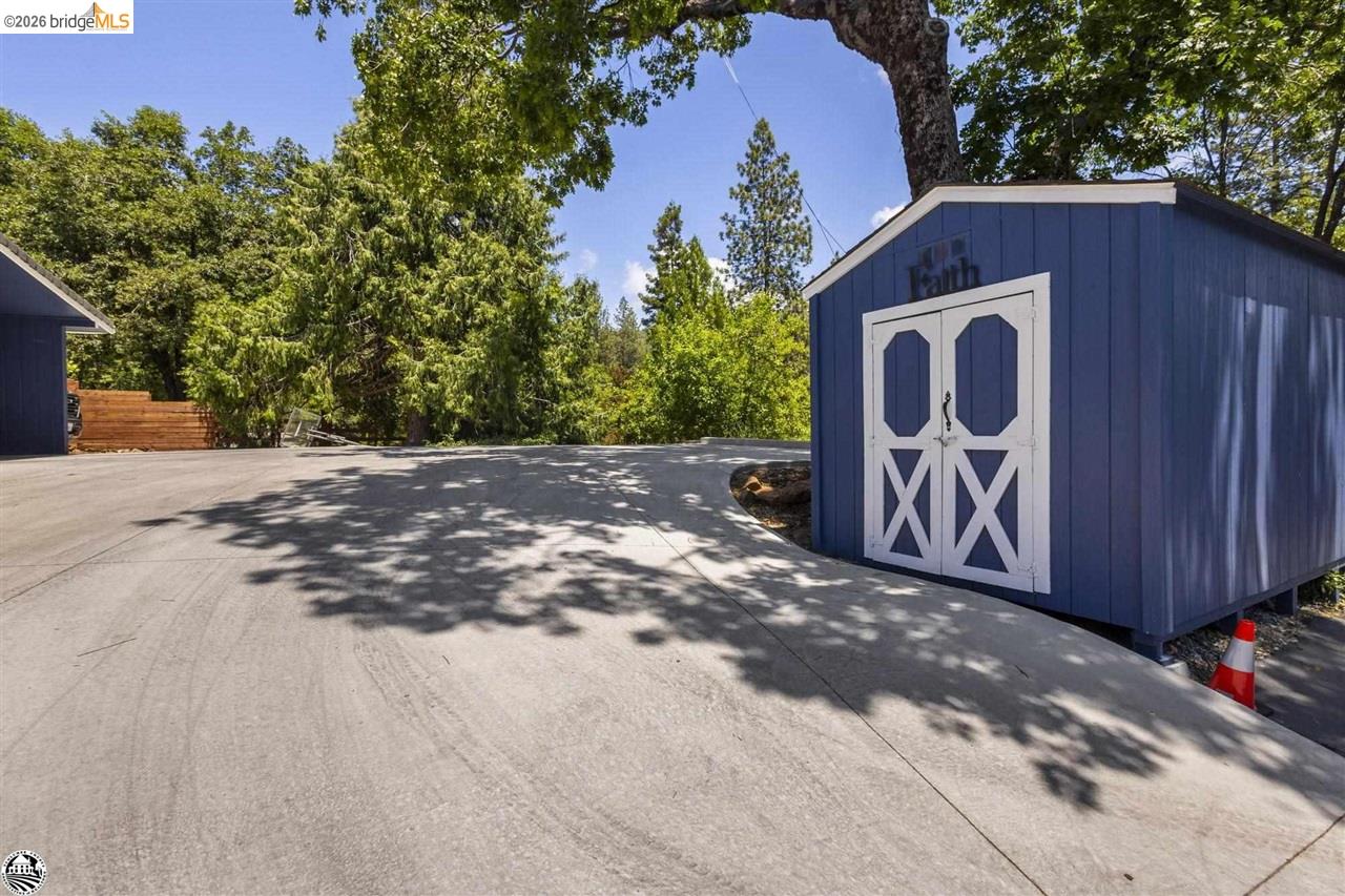 Detail Gallery Image 30 of 47 For 20580 Gerber Road, Tuolumne,  CA 95379 - 3 Beds | 2 Baths