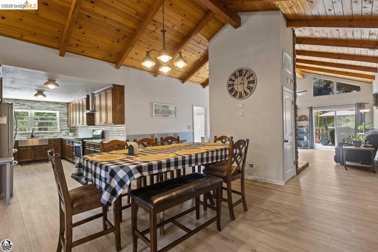 Detail Gallery Image 9 of 47 For 20580 Gerber Road, Tuolumne,  CA 95379 - 3 Beds | 2 Baths