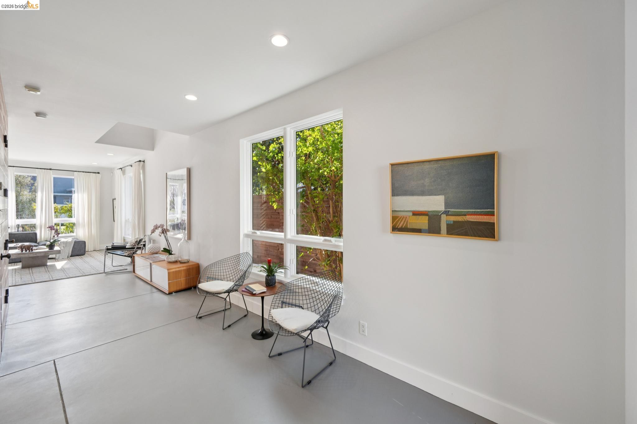 Detail Gallery Image 23 of 60 For 1126 Ocean Avenue, Oakland,  CA 94608 - 2 Beds | 2/1 Baths