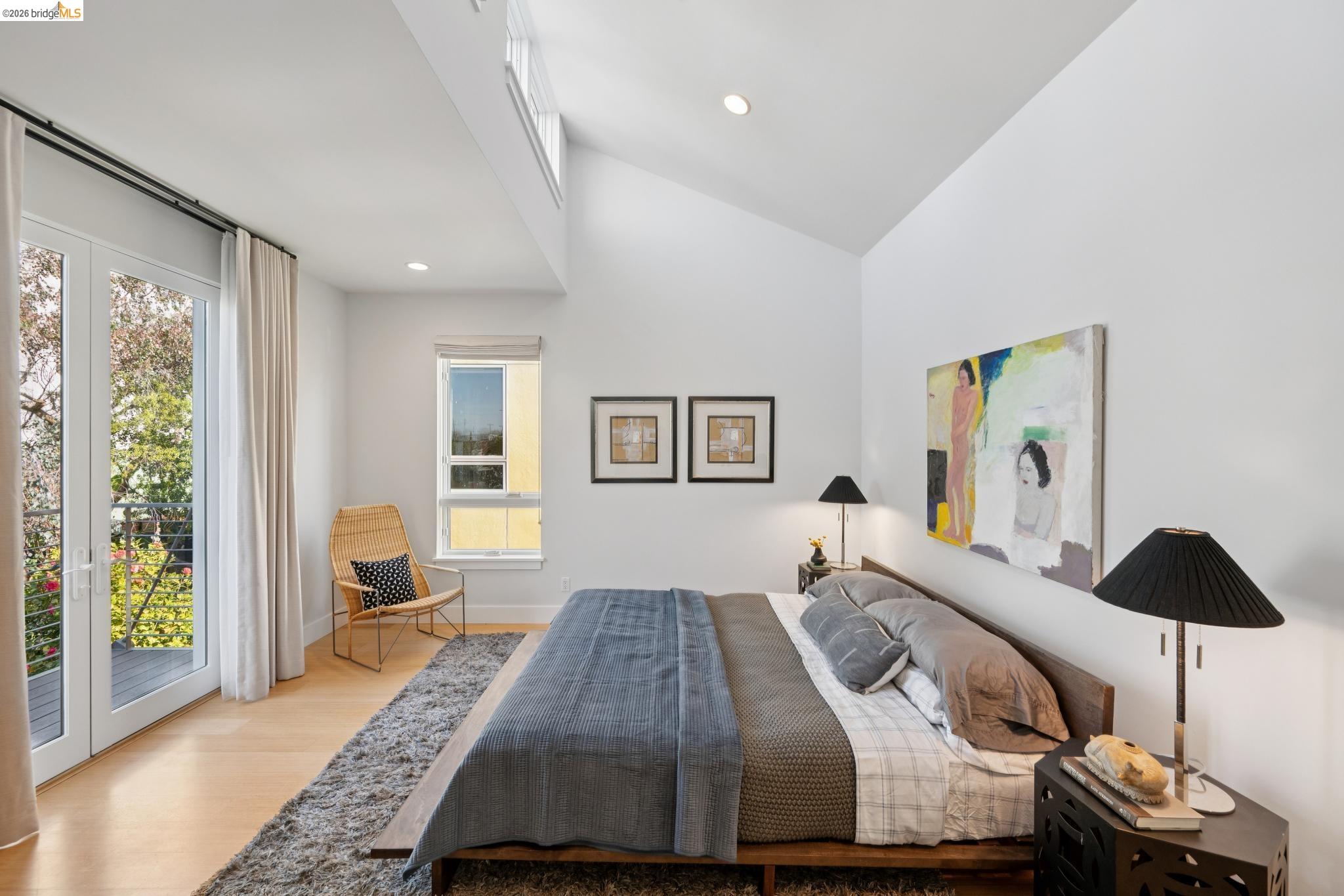 Detail Gallery Image 33 of 60 For 1126 Ocean Avenue, Oakland,  CA 94608 - 2 Beds | 2/1 Baths