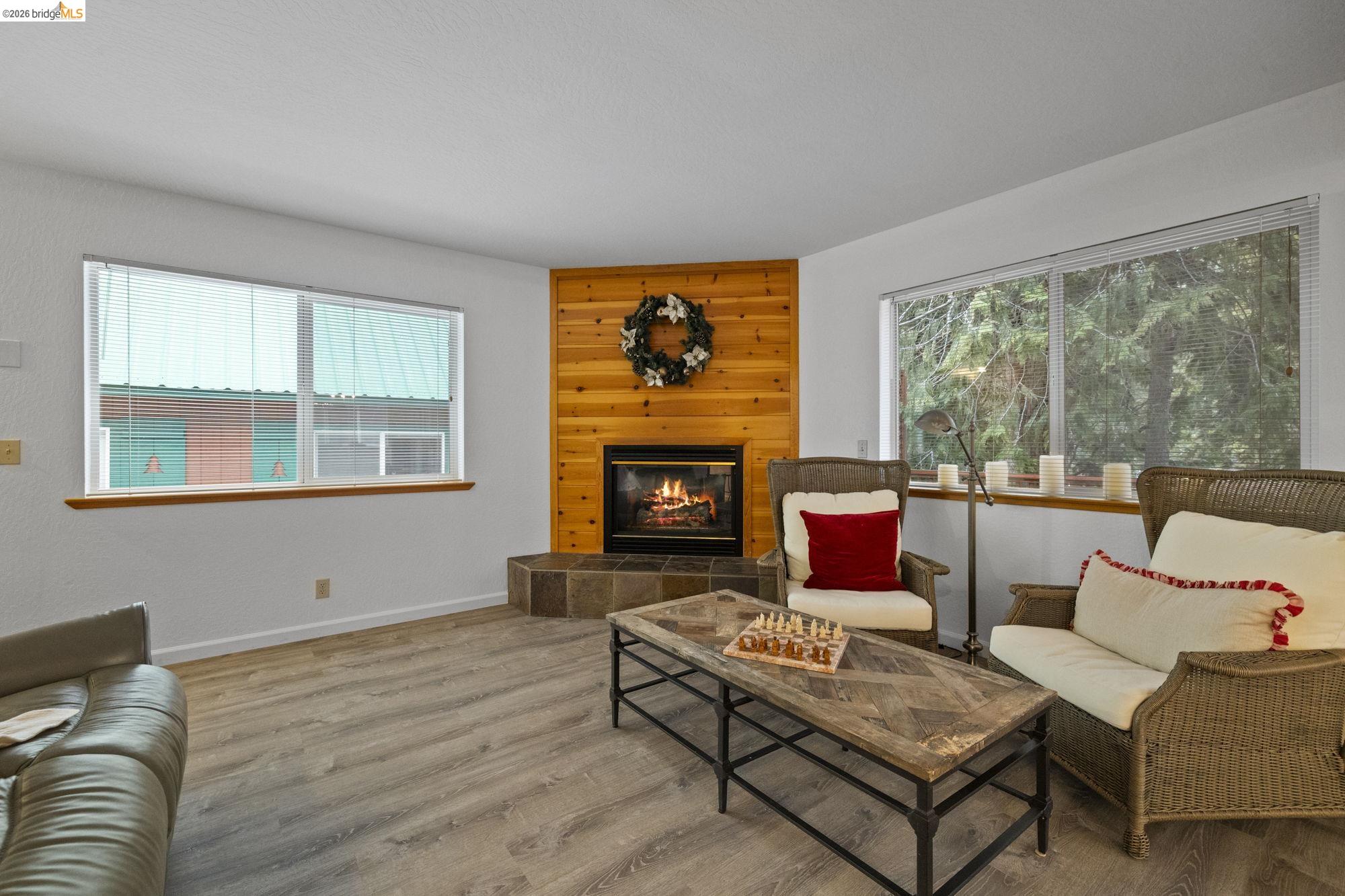 Detail Gallery Image 3 of 39 For 28515 S Stan Ct, Strawberry,  CA 95375 - 3 Beds | 2 Baths