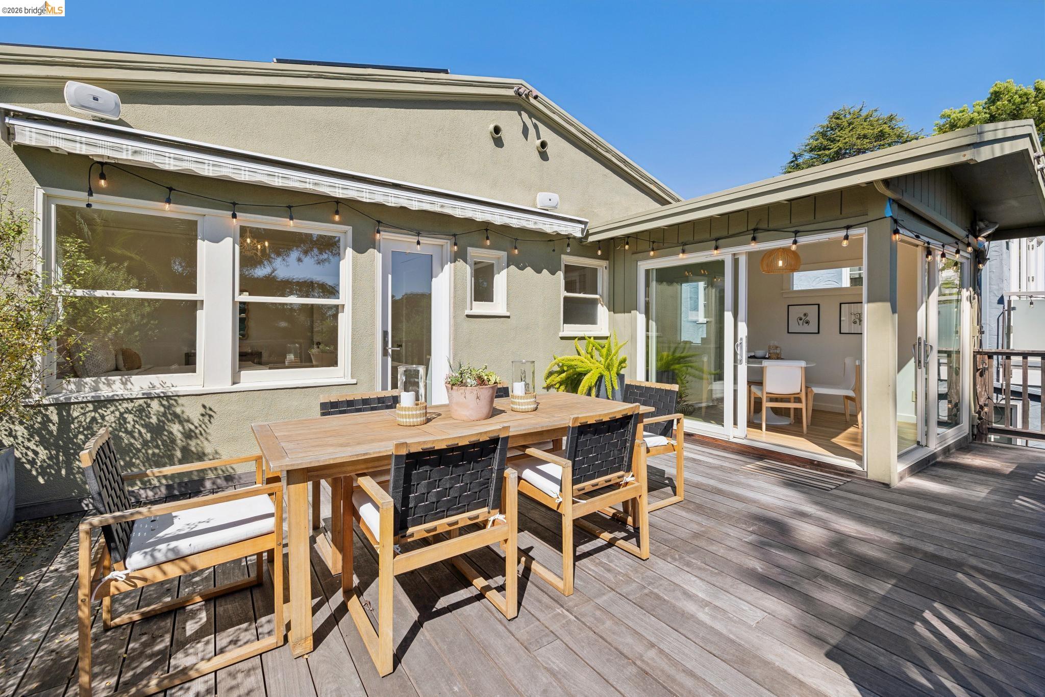 Detail Gallery Image 18 of 49 For 254 Wildwood Ave, Piedmont,  CA 94610 - 4 Beds | 3 Baths