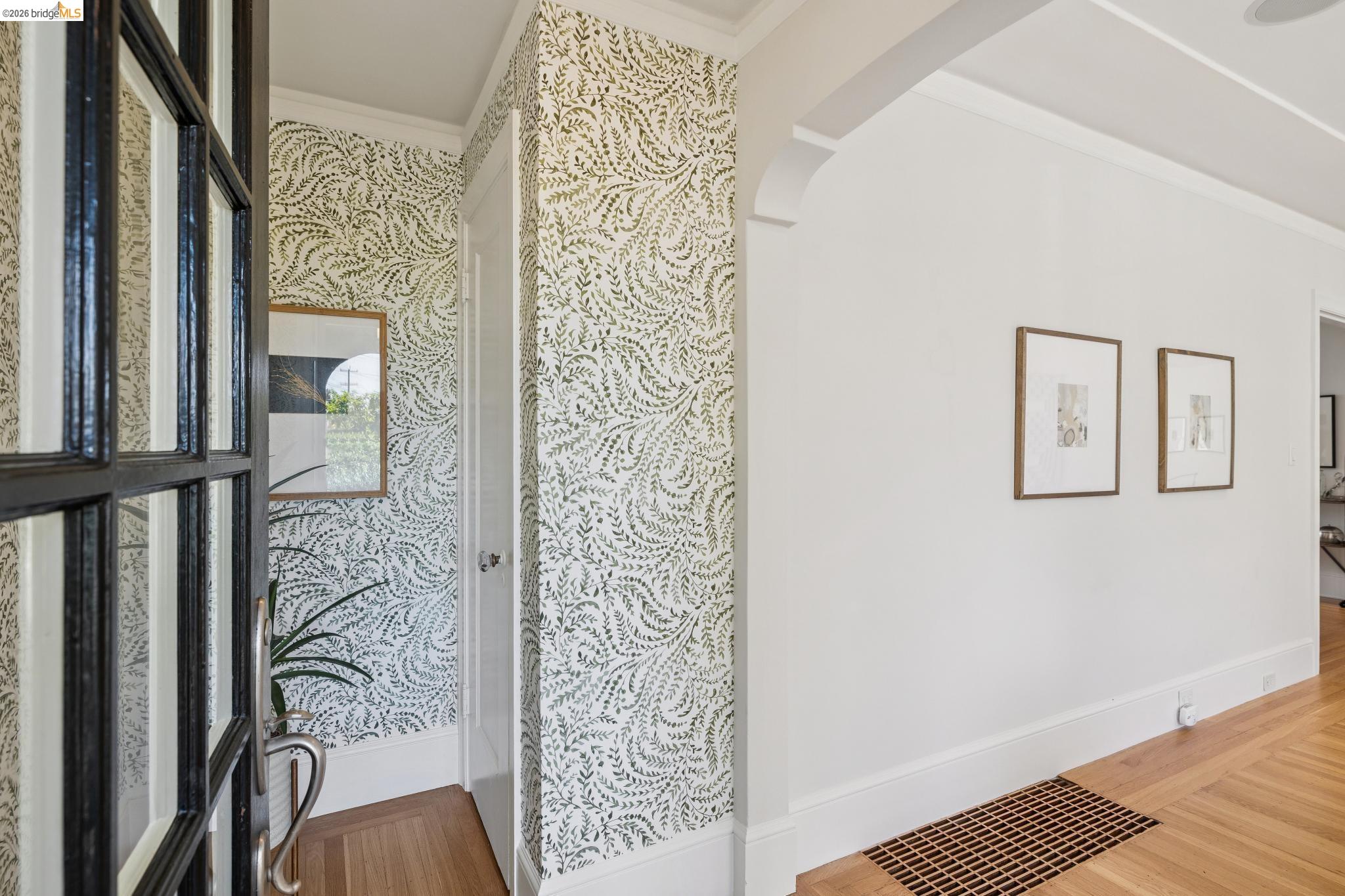 Detail Gallery Image 3 of 49 For 254 Wildwood Ave, Piedmont,  CA 94610 - 4 Beds | 3 Baths