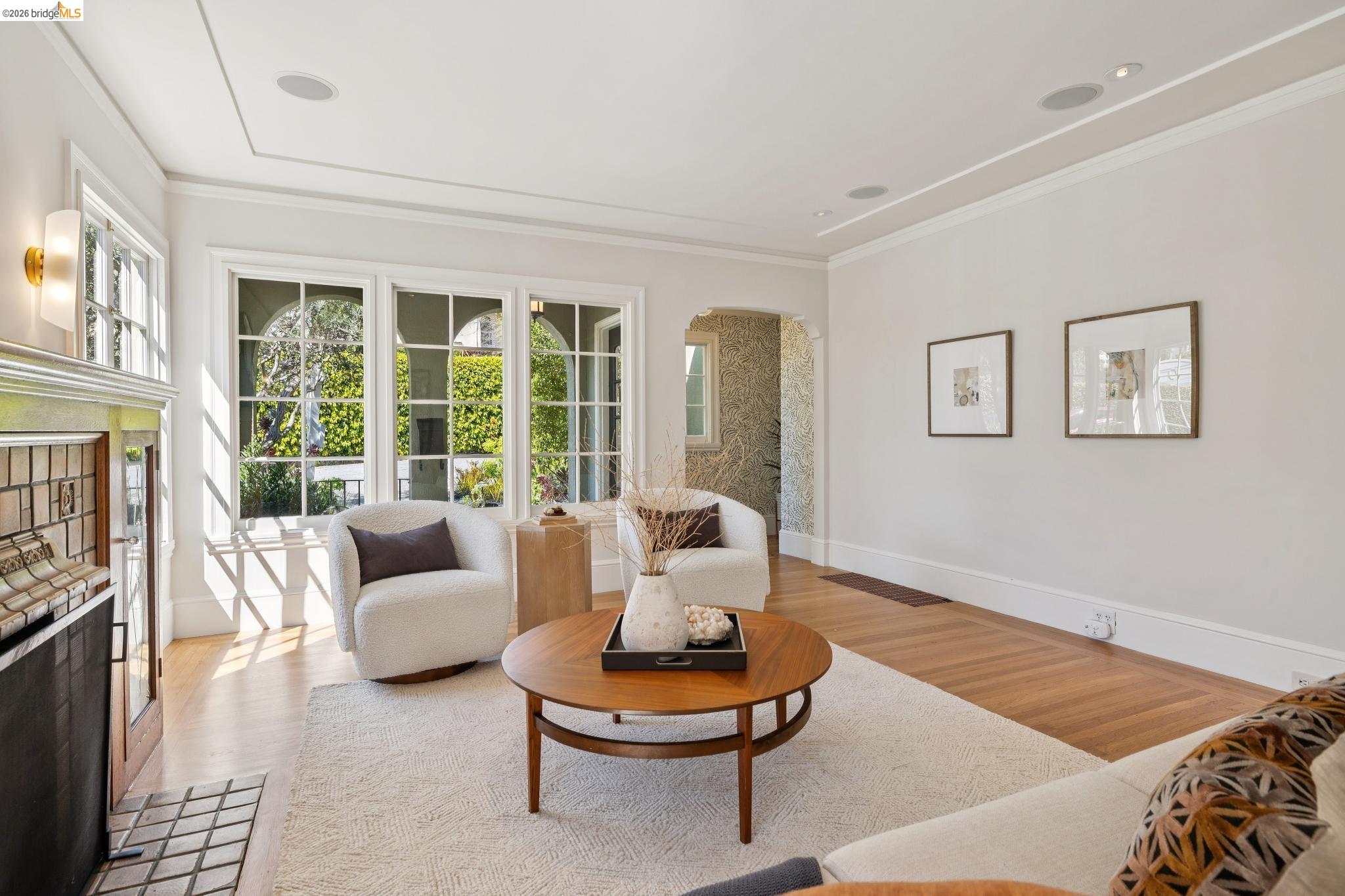 Detail Gallery Image 6 of 49 For 254 Wildwood Ave, Piedmont,  CA 94610 - 4 Beds | 3 Baths