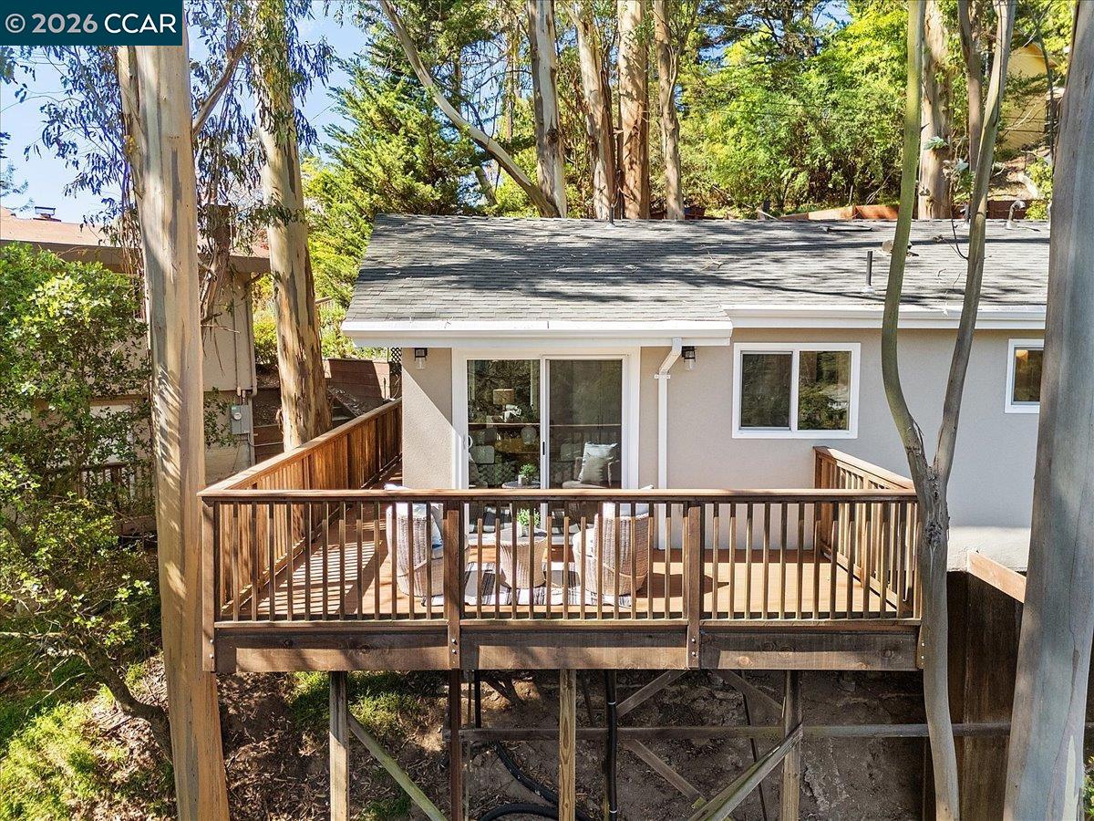 Detail Gallery Image 36 of 48 For 5924 Balboa Dr, Oakland,  CA 94611 - 2 Beds | 2 Baths