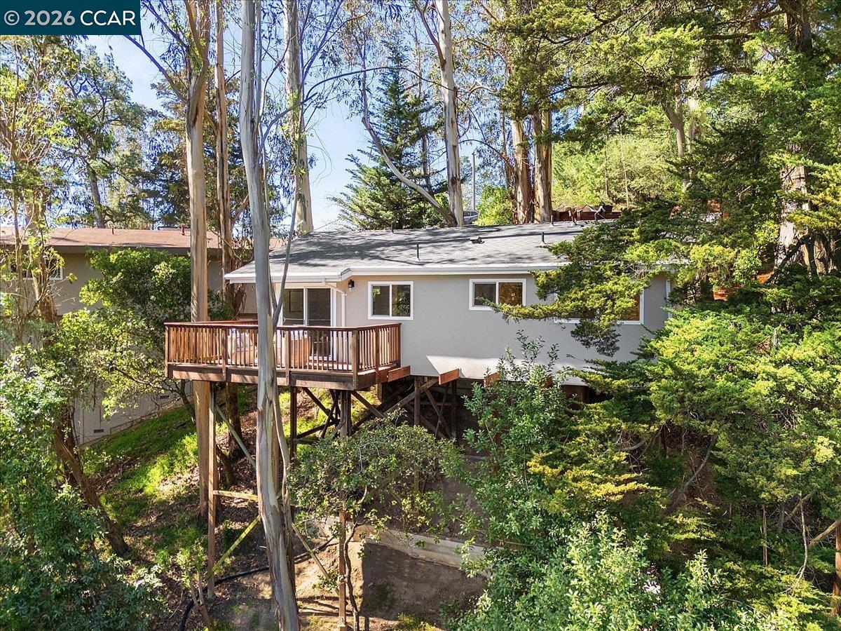 Detail Gallery Image 38 of 48 For 5924 Balboa Dr, Oakland,  CA 94611 - 2 Beds | 2 Baths