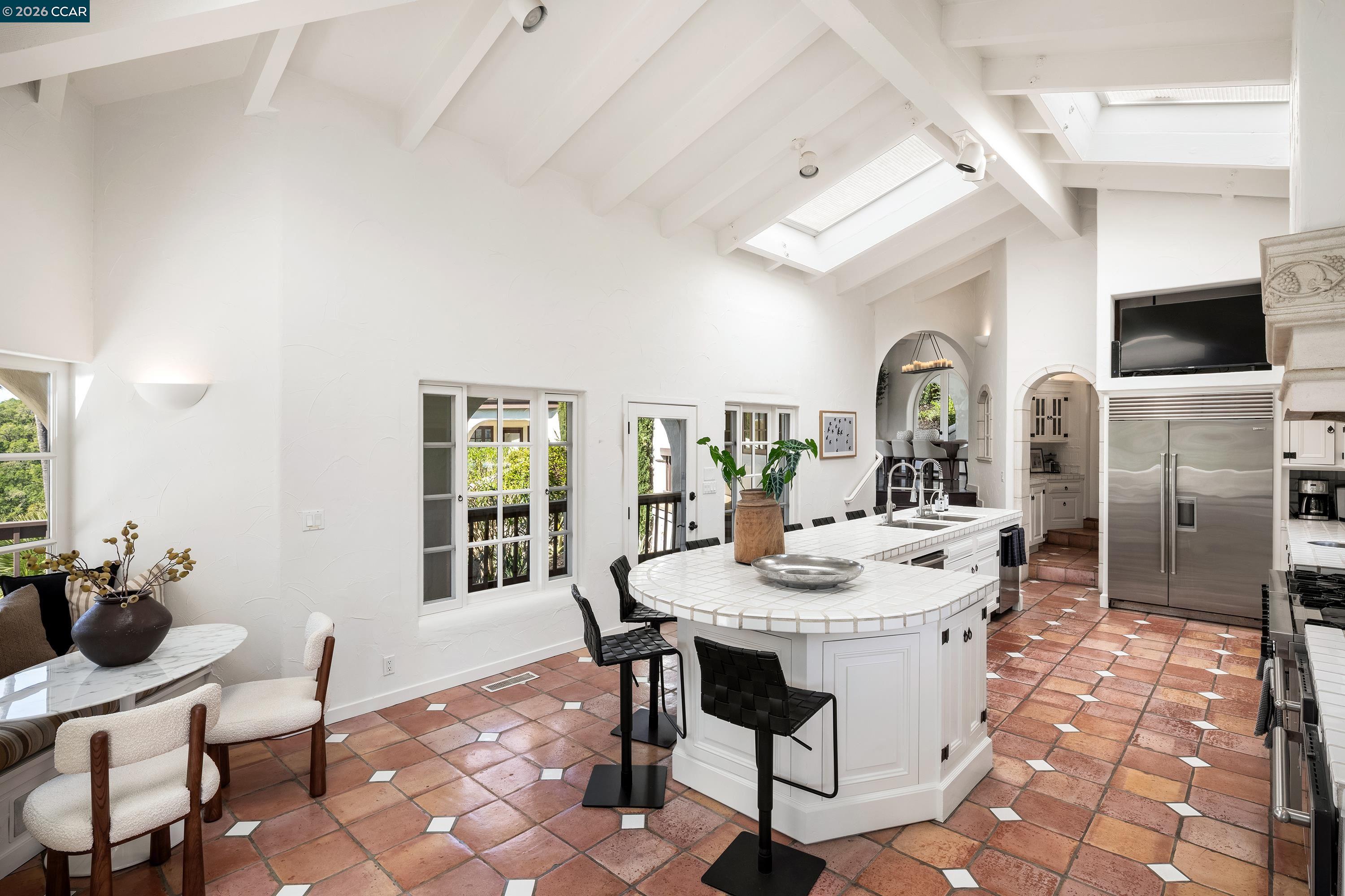 Detail Gallery Image 12 of 56 For 4377 Warm Springs Rd, Glen Ellen,  CA 95442 - 4 Beds | 8/2 Baths