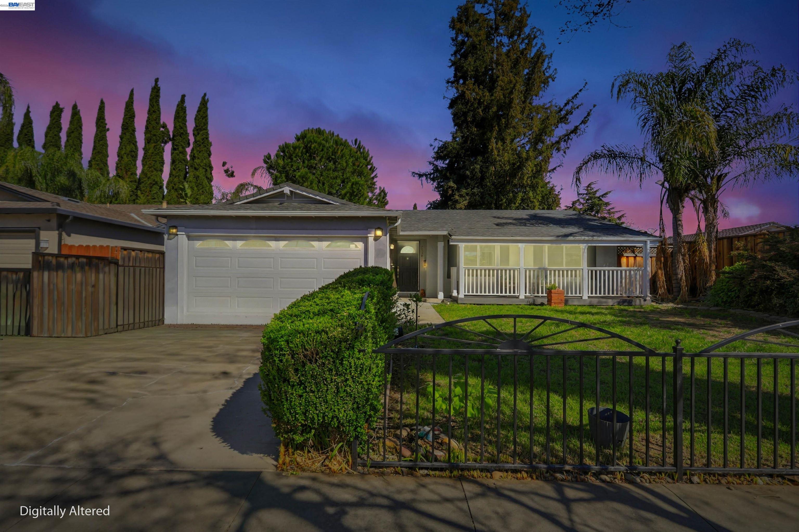 Detail Gallery Image 1 of 39 For 4972 Minas Dr, San Jose,  CA 95136 - 3 Beds | 2 Baths