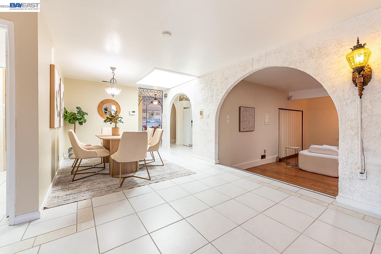 Detail Gallery Image 14 of 60 For 2444 Douglas St, Union City,  CA 94587 - 4 Beds | 2 Baths