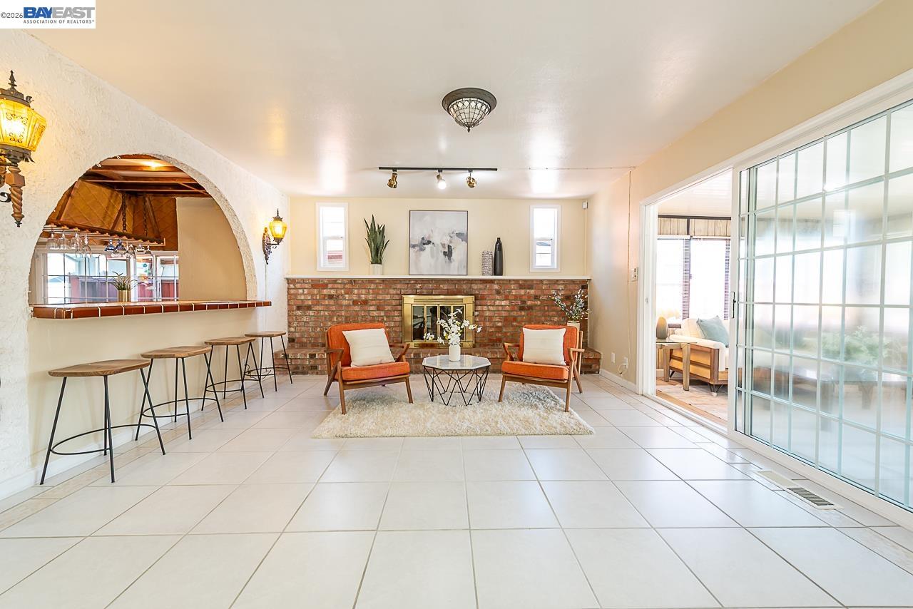 Detail Gallery Image 23 of 60 For 2444 Douglas St, Union City,  CA 94587 - 4 Beds | 2 Baths