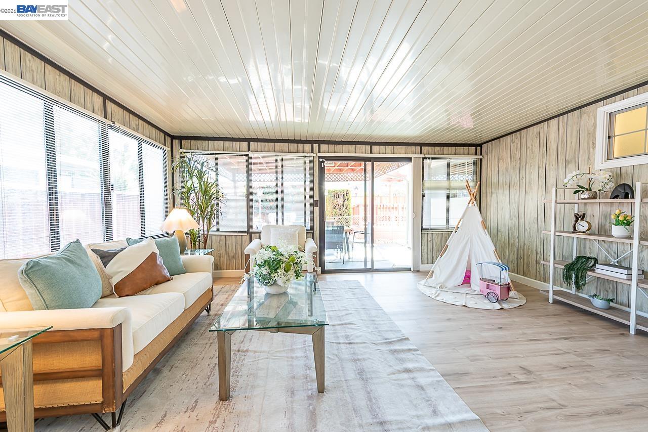 Detail Gallery Image 35 of 60 For 2444 Douglas St, Union City,  CA 94587 - 4 Beds | 2 Baths