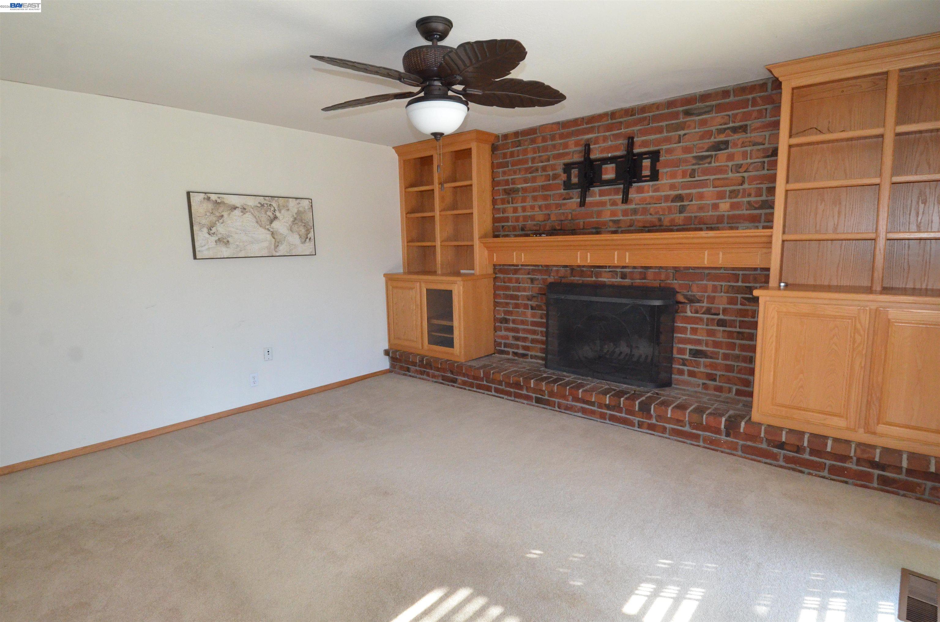 Detail Gallery Image 11 of 30 For 9415 Alcosta Blvd, San Ramon,  CA 94583 - 4 Beds | 2/1 Baths