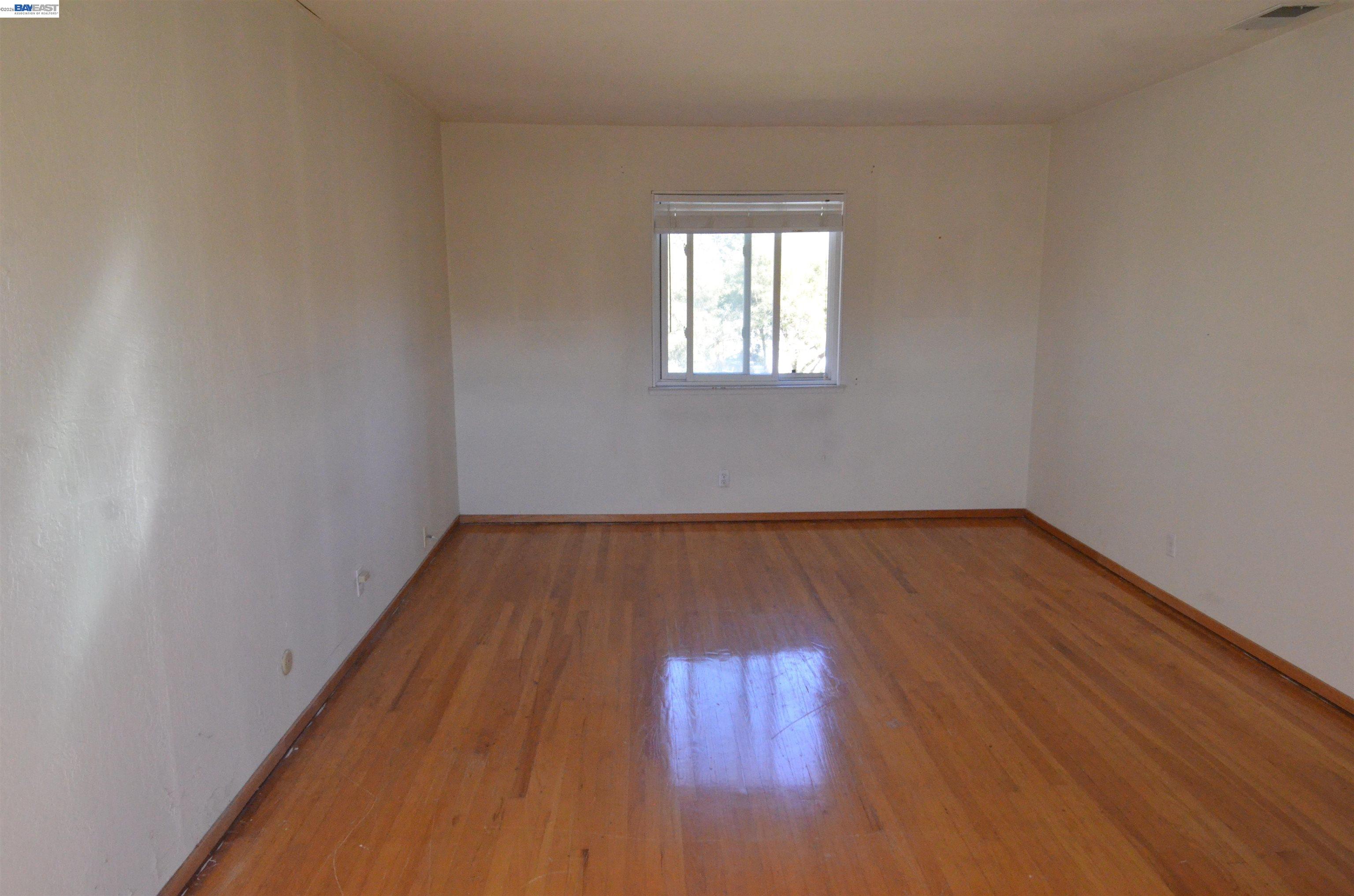 Detail Gallery Image 18 of 30 For 9415 Alcosta Blvd, San Ramon,  CA 94583 - 4 Beds | 2/1 Baths