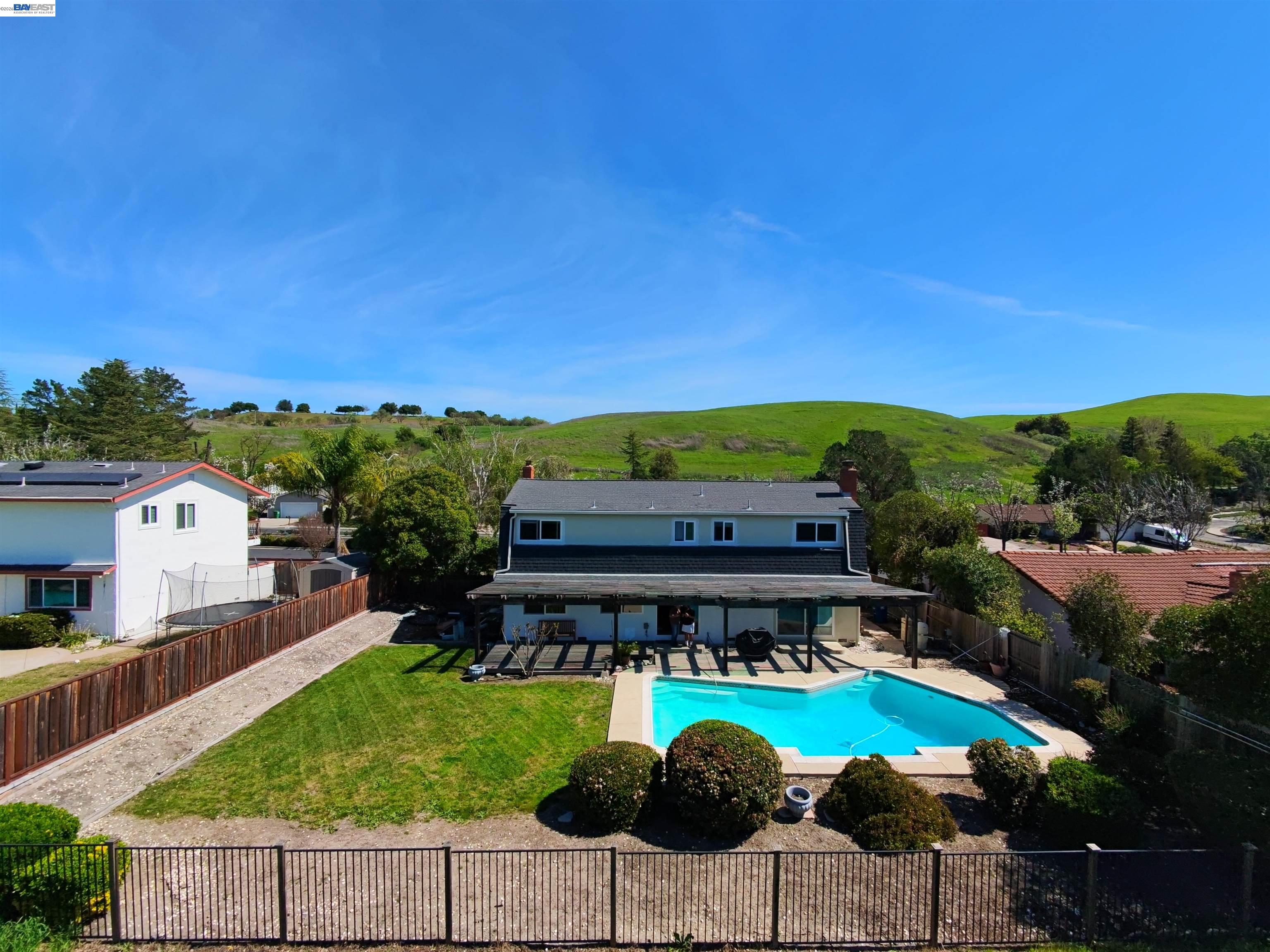 Detail Gallery Image 28 of 30 For 9415 Alcosta Blvd, San Ramon,  CA 94583 - 4 Beds | 2/1 Baths