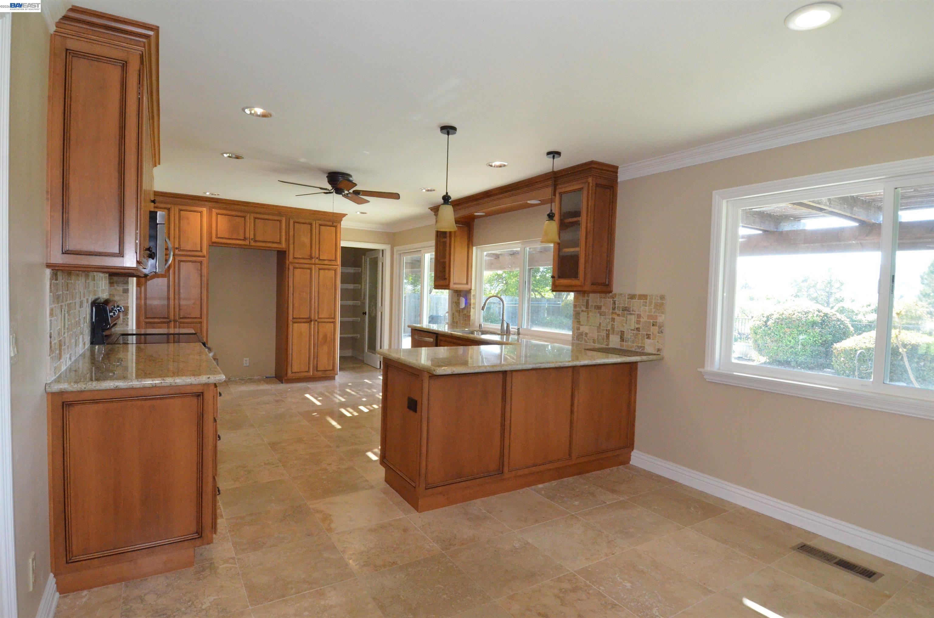 Detail Gallery Image 6 of 30 For 9415 Alcosta Blvd, San Ramon,  CA 94583 - 4 Beds | 2/1 Baths