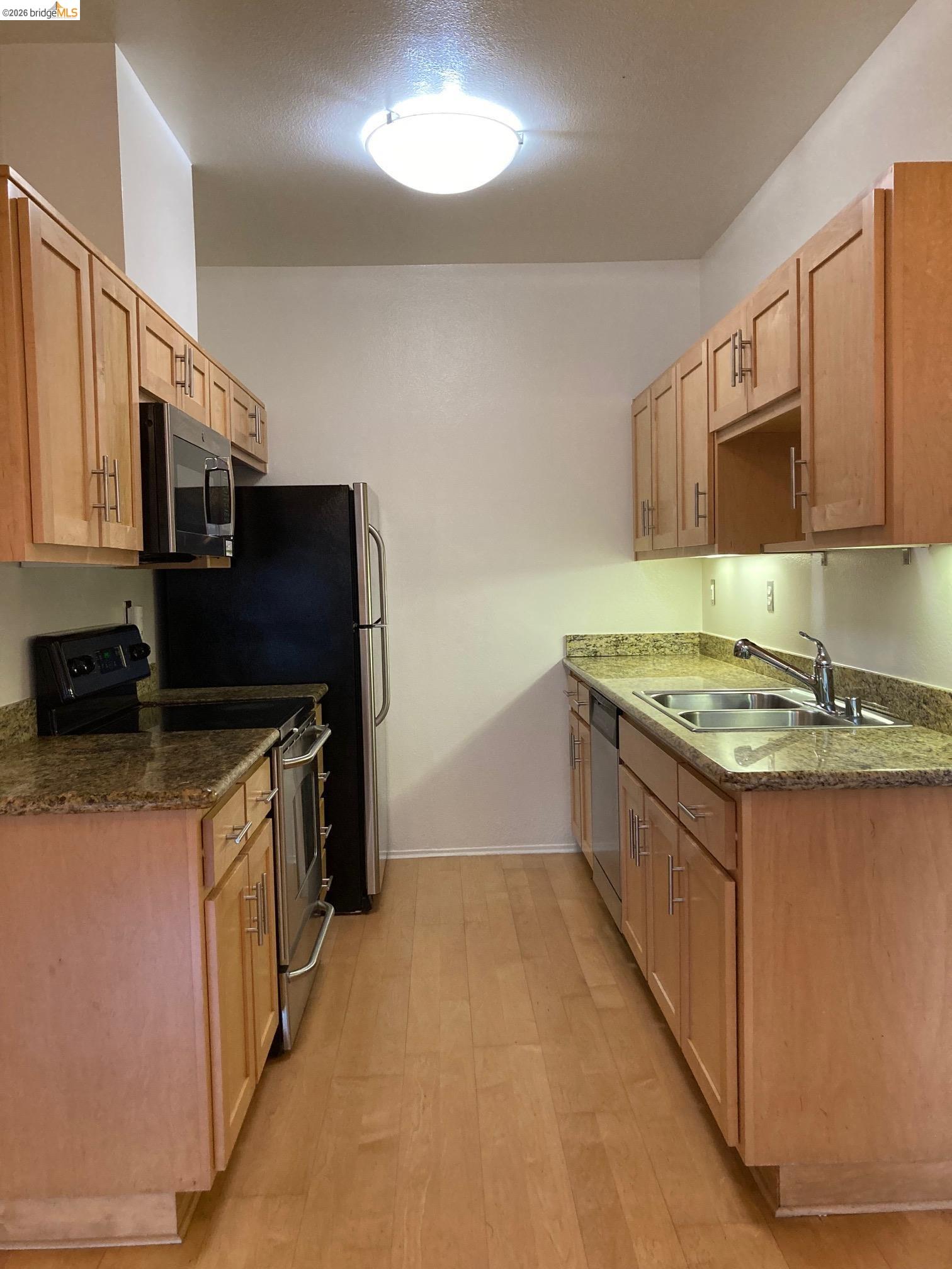 Photo #8: 41127697 Listing: Photo #8