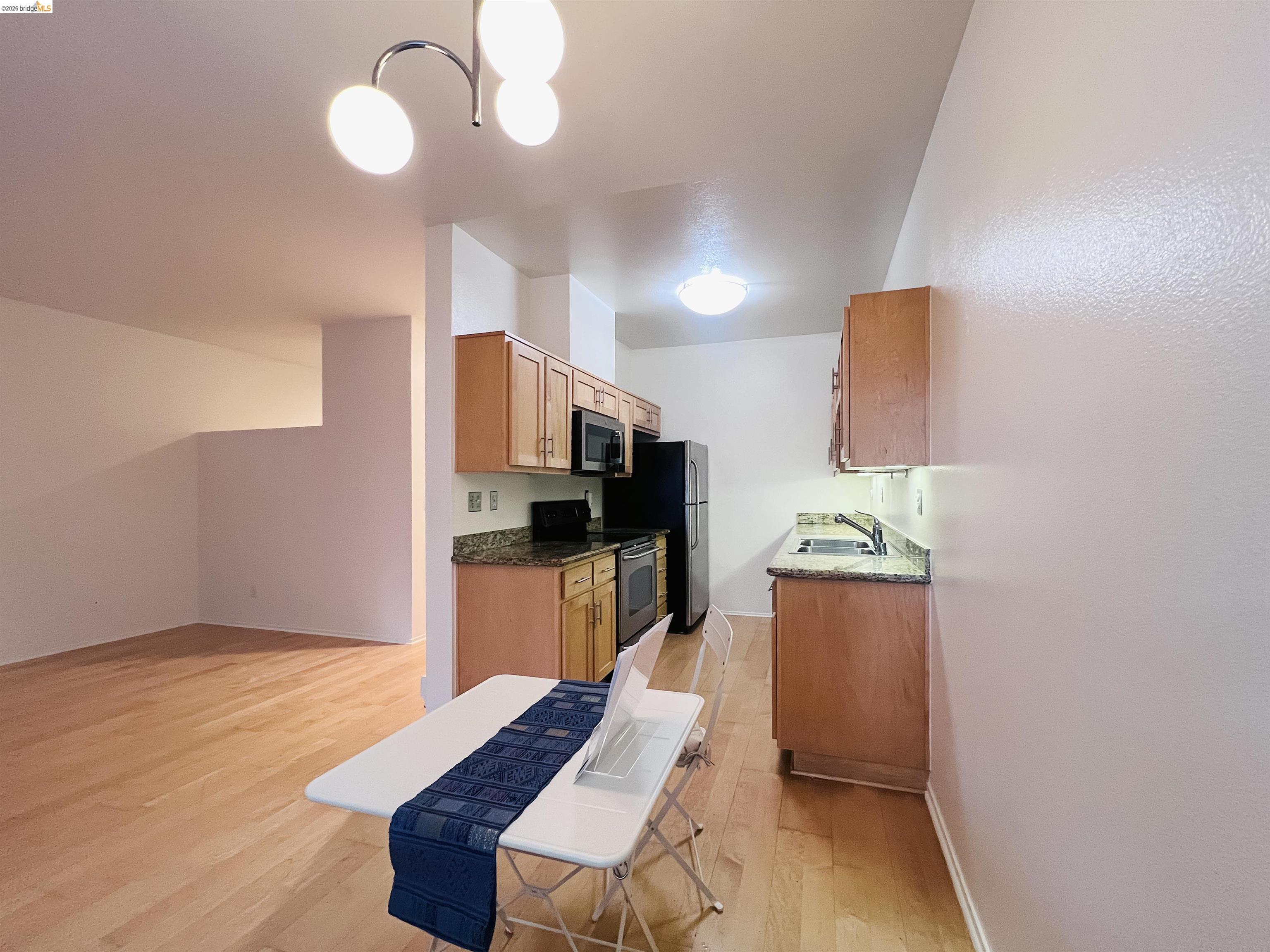 Photo #9: 41127697 Listing: Photo #9